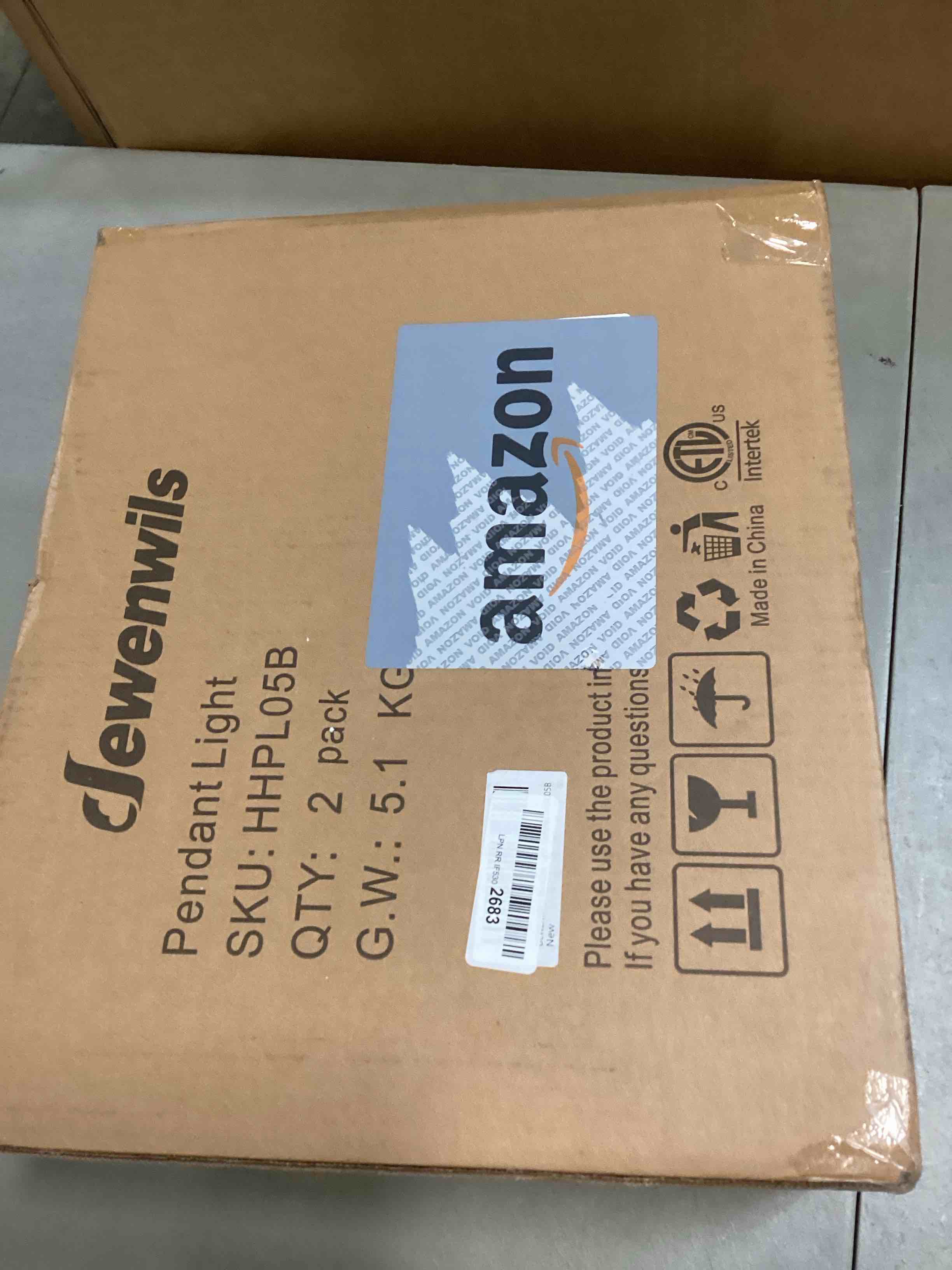 https://s3.amazonaws.com/lotting-images-prod/bidfta/RED6482685_1717269352662.jpeg