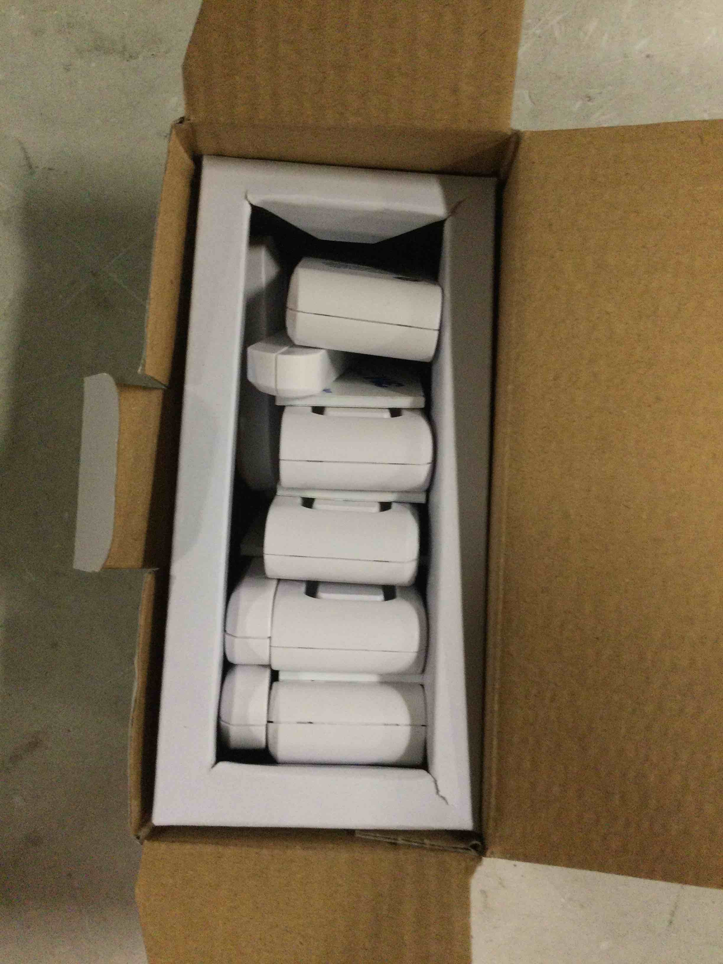 https://s3.amazonaws.com/lotting-images-prod/bidfta/RED6482995_1717503621903.jpeg