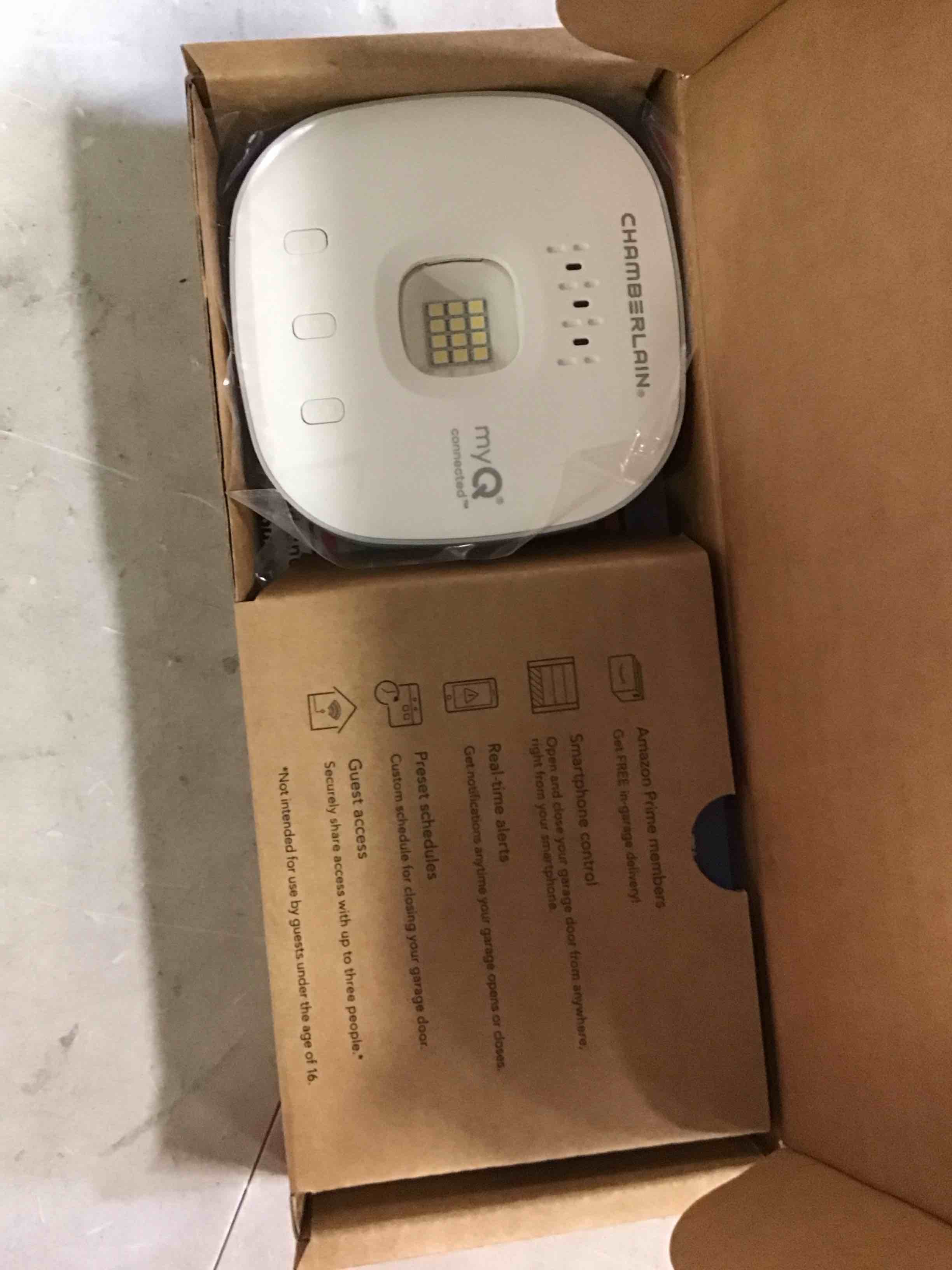 https://s3.amazonaws.com/lotting-images-prod/bidfta/RED6483149_1717520629780.jpeg
