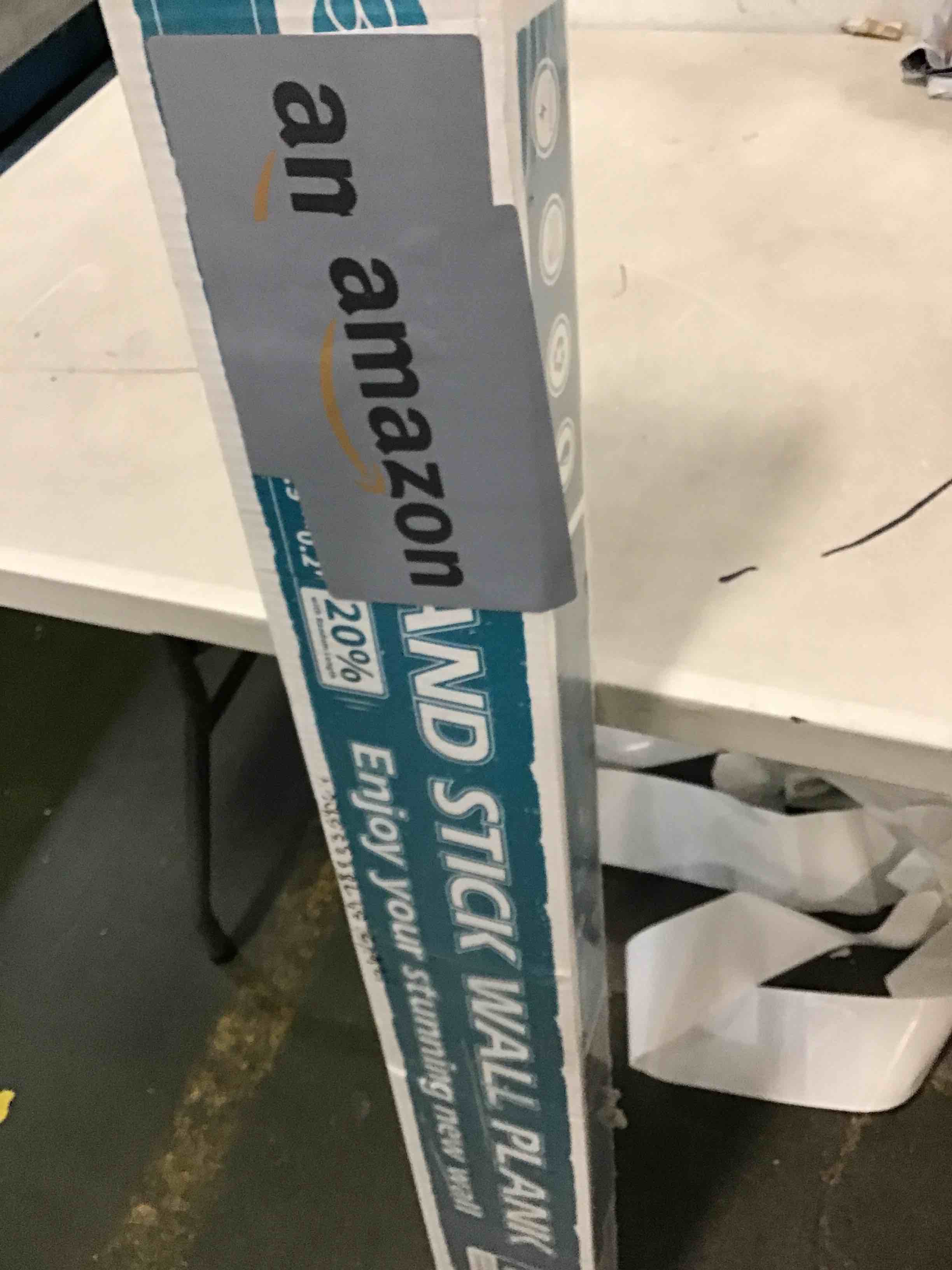 https://s3.amazonaws.com/lotting-images-prod/bidfta/RED6484078_1717428955022.jpeg