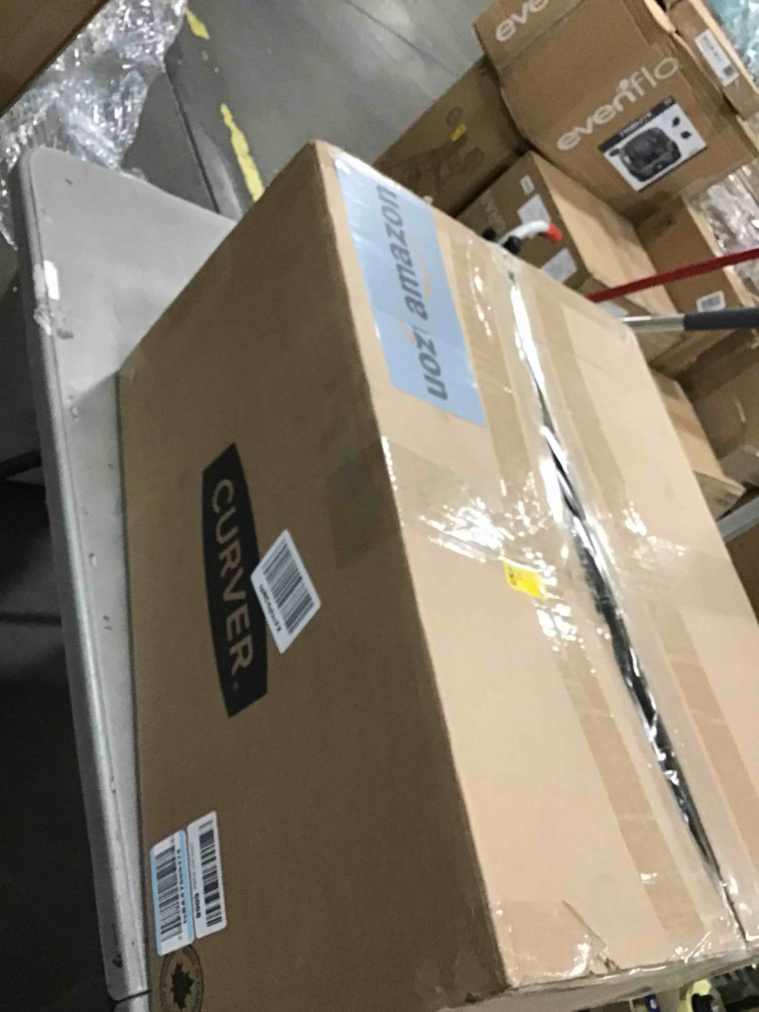 https://s3.amazonaws.com/lotting-images-prod/bidfta/RED6484271_1717498944789.jpeg