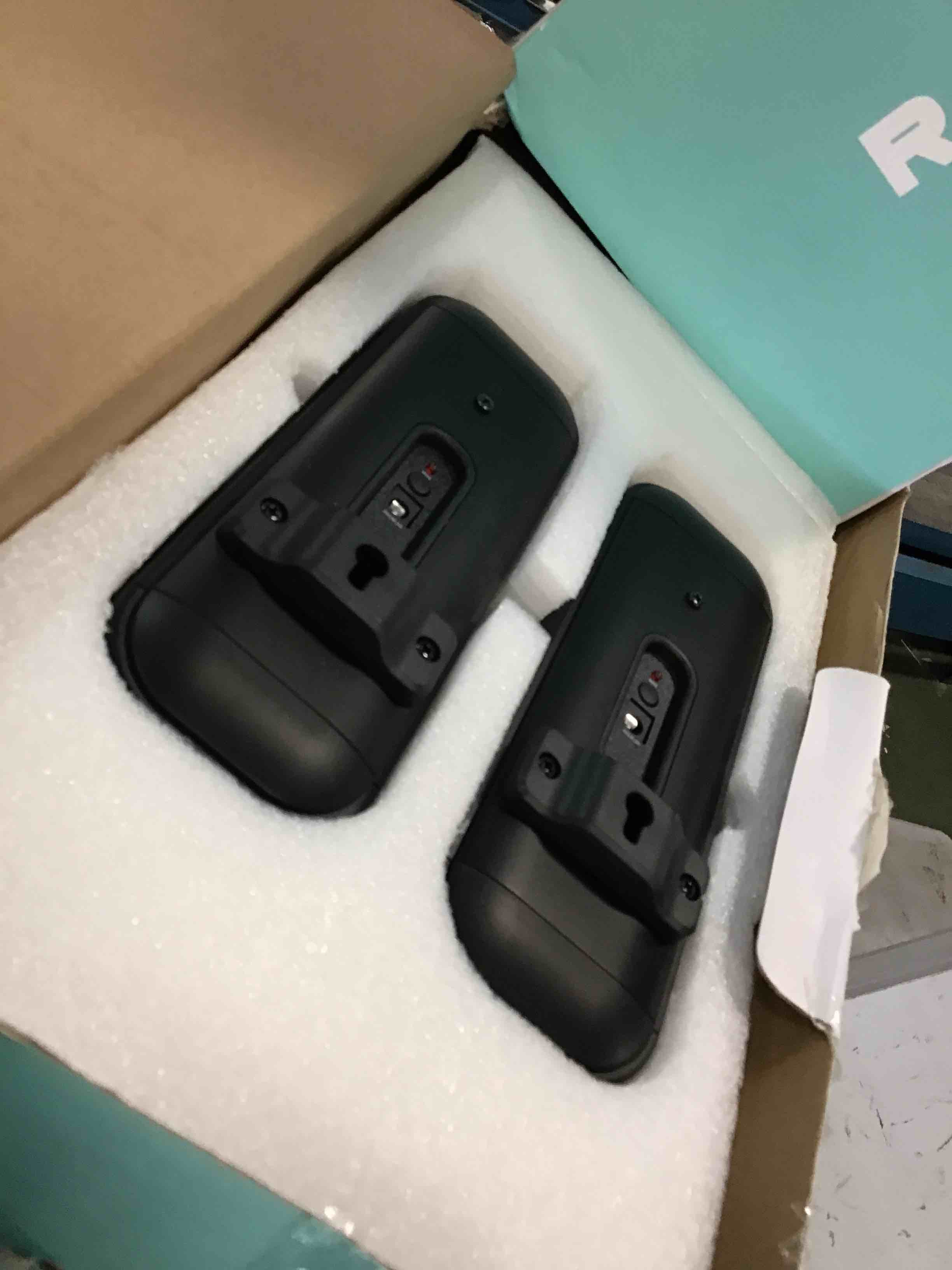 https://s3.amazonaws.com/lotting-images-prod/bidfta/RED6484884_1717598880774.jpeg