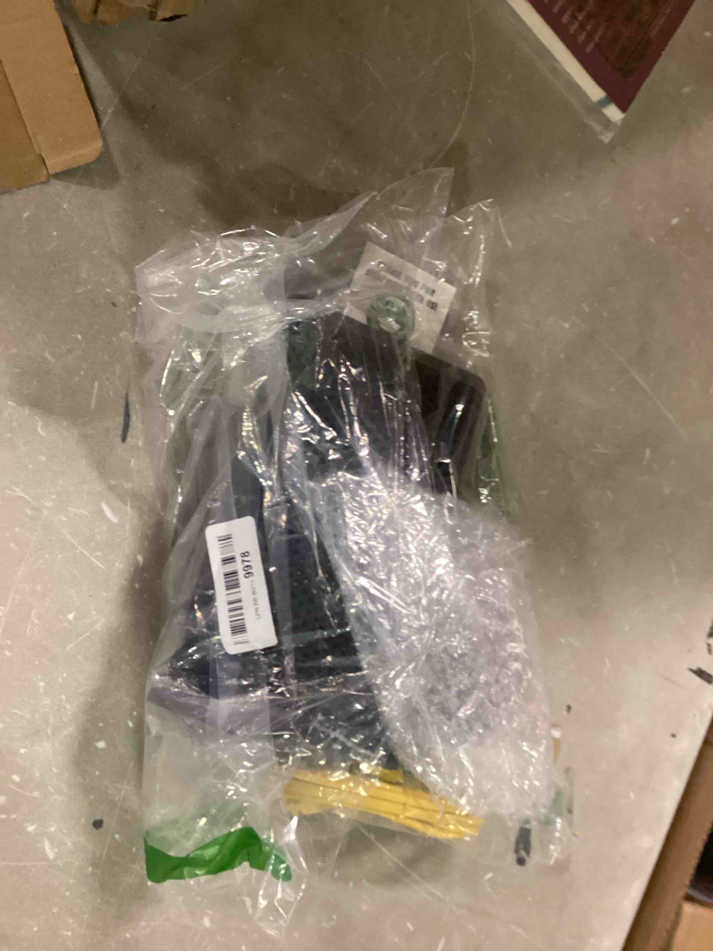 https://s3.amazonaws.com/lotting-images-prod/bidfta/RED6485116_1717506113586.jpeg