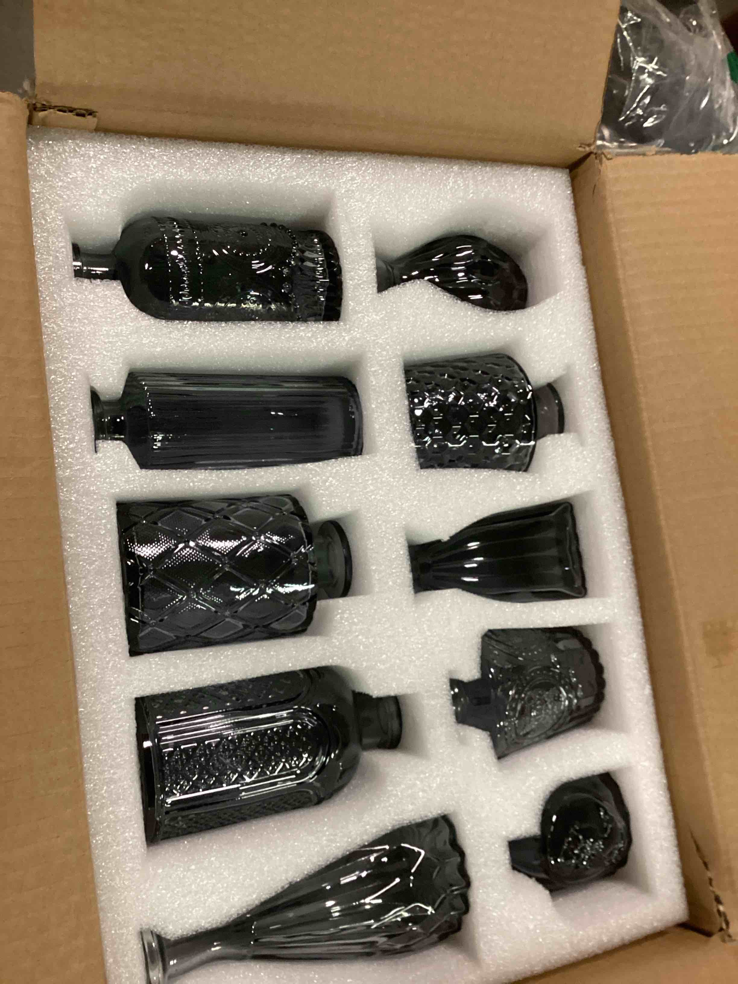 https://s3.amazonaws.com/lotting-images-prod/bidfta/RED6485140_1717507815284.jpeg