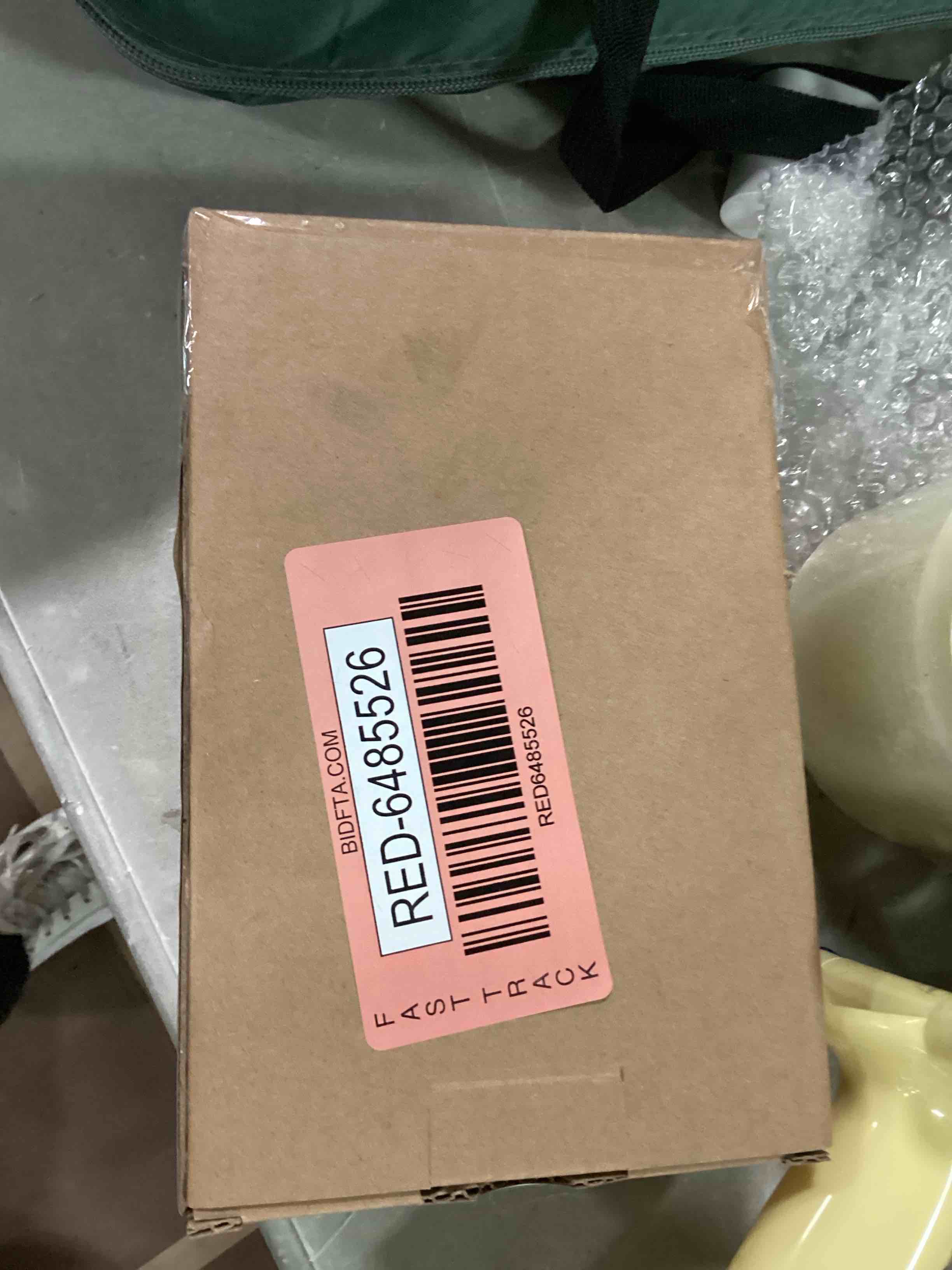 https://s3.amazonaws.com/lotting-images-prod/bidfta/RED6485526_1717608701003.jpeg