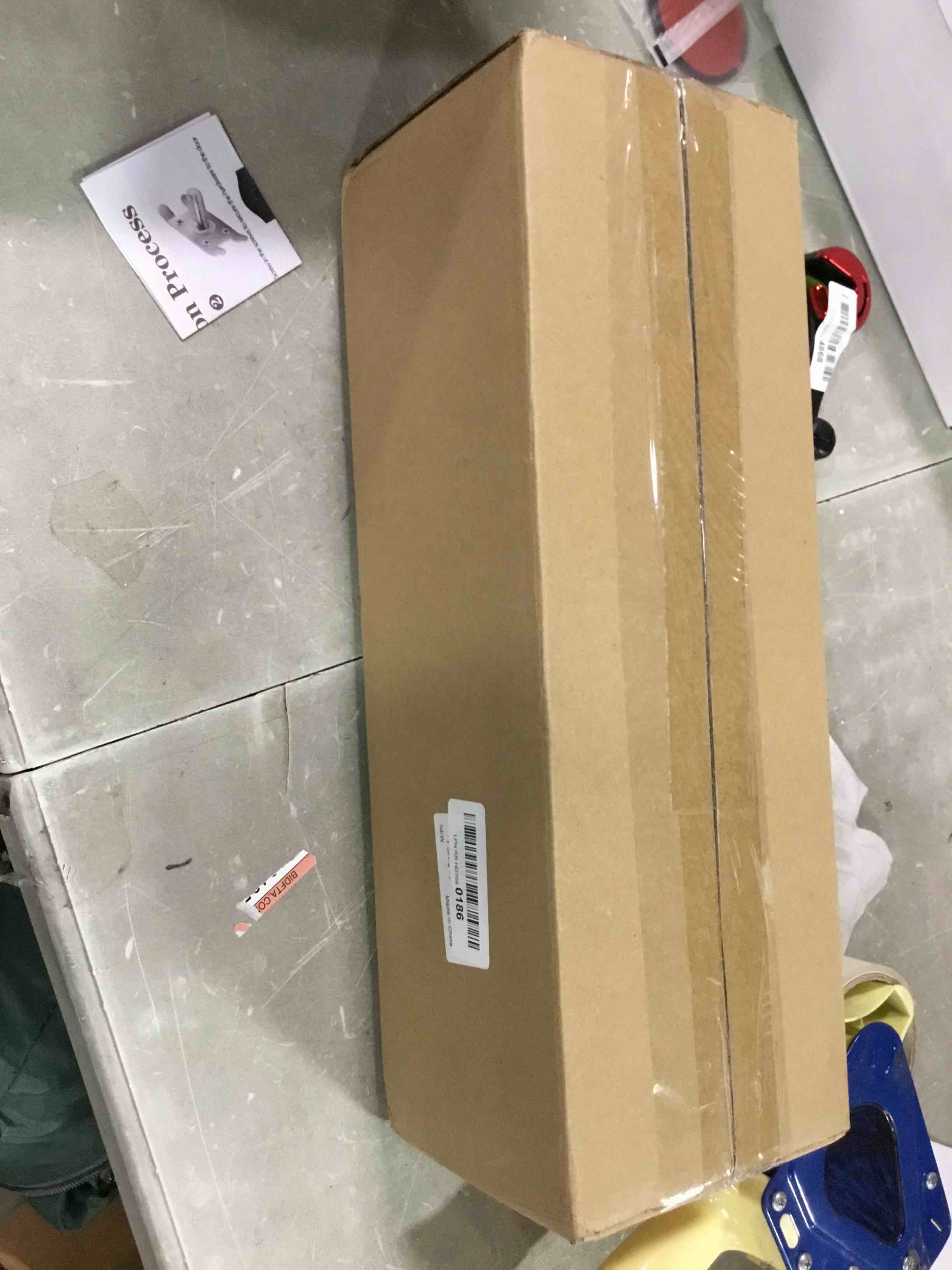 https://s3.amazonaws.com/lotting-images-prod/bidfta/RED6485649_1717675917385.jpeg