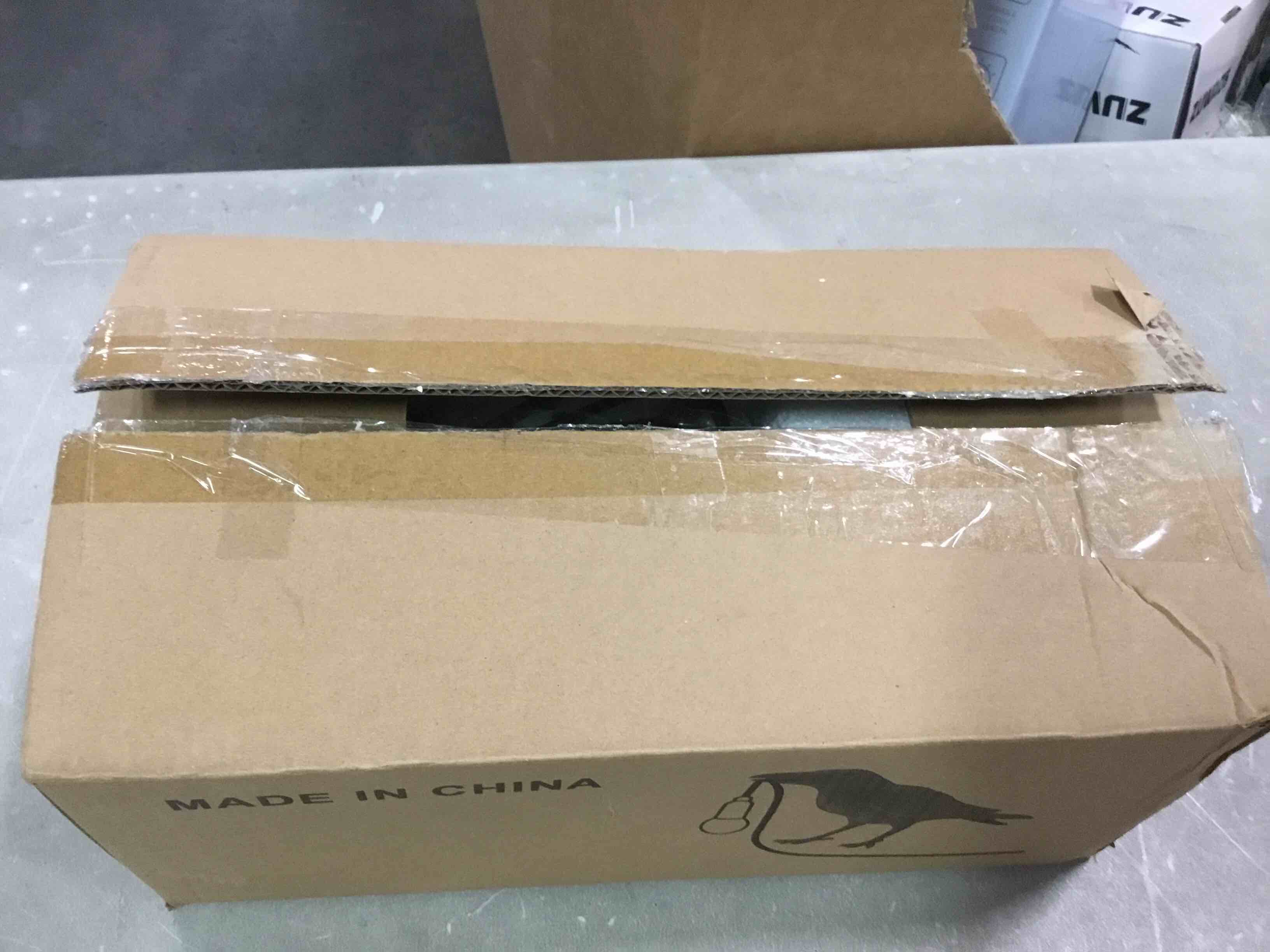 https://s3.amazonaws.com/lotting-images-prod/bidfta/RED6486191_1718110799516.jpeg
