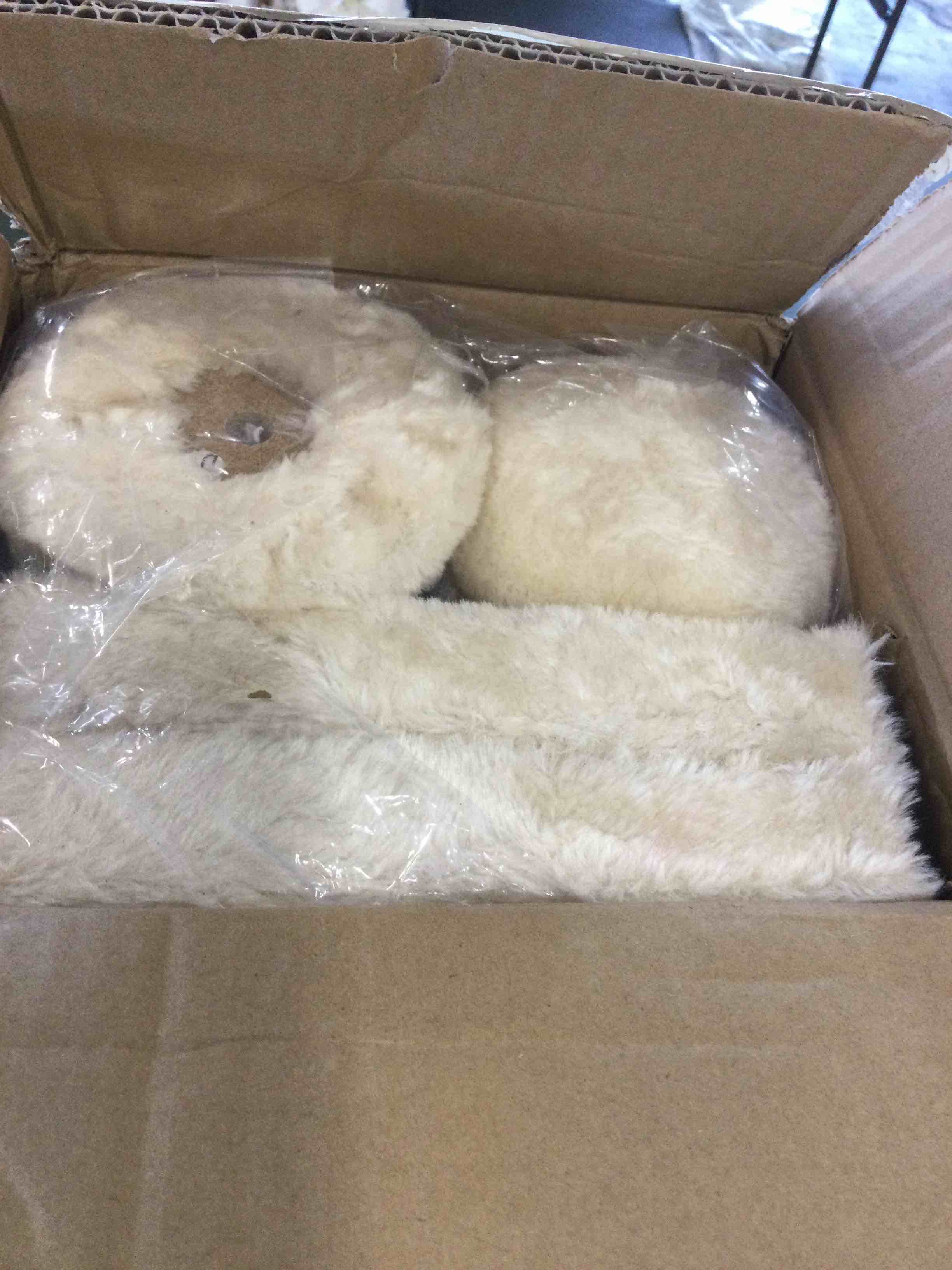 https://s3.amazonaws.com/lotting-images-prod/bidfta/RED6486495_1717080271701.jpeg