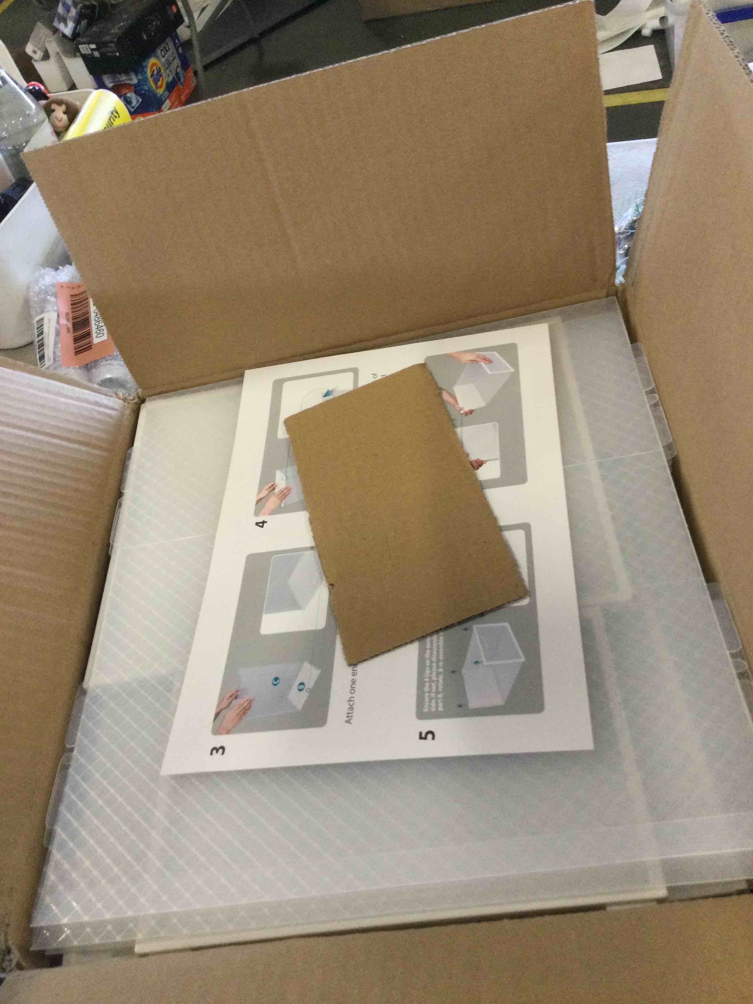 https://s3.amazonaws.com/lotting-images-prod/bidfta/RED6486514_1717082434464.jpeg