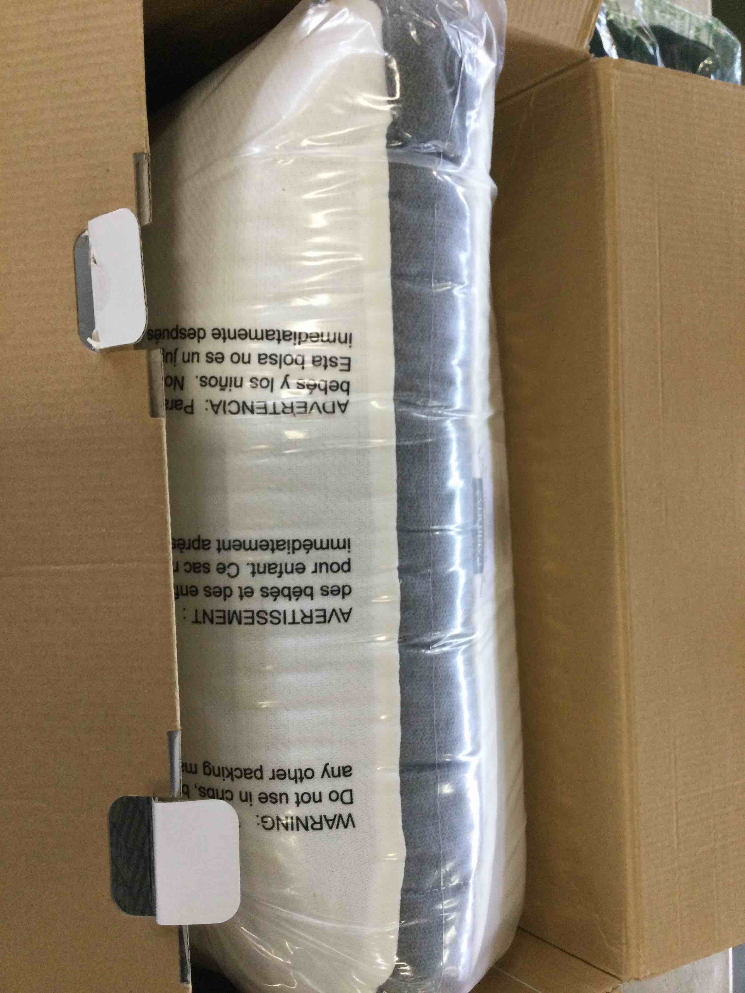 https://s3.amazonaws.com/lotting-images-prod/bidfta/RED6486546_1717087901688.jpeg