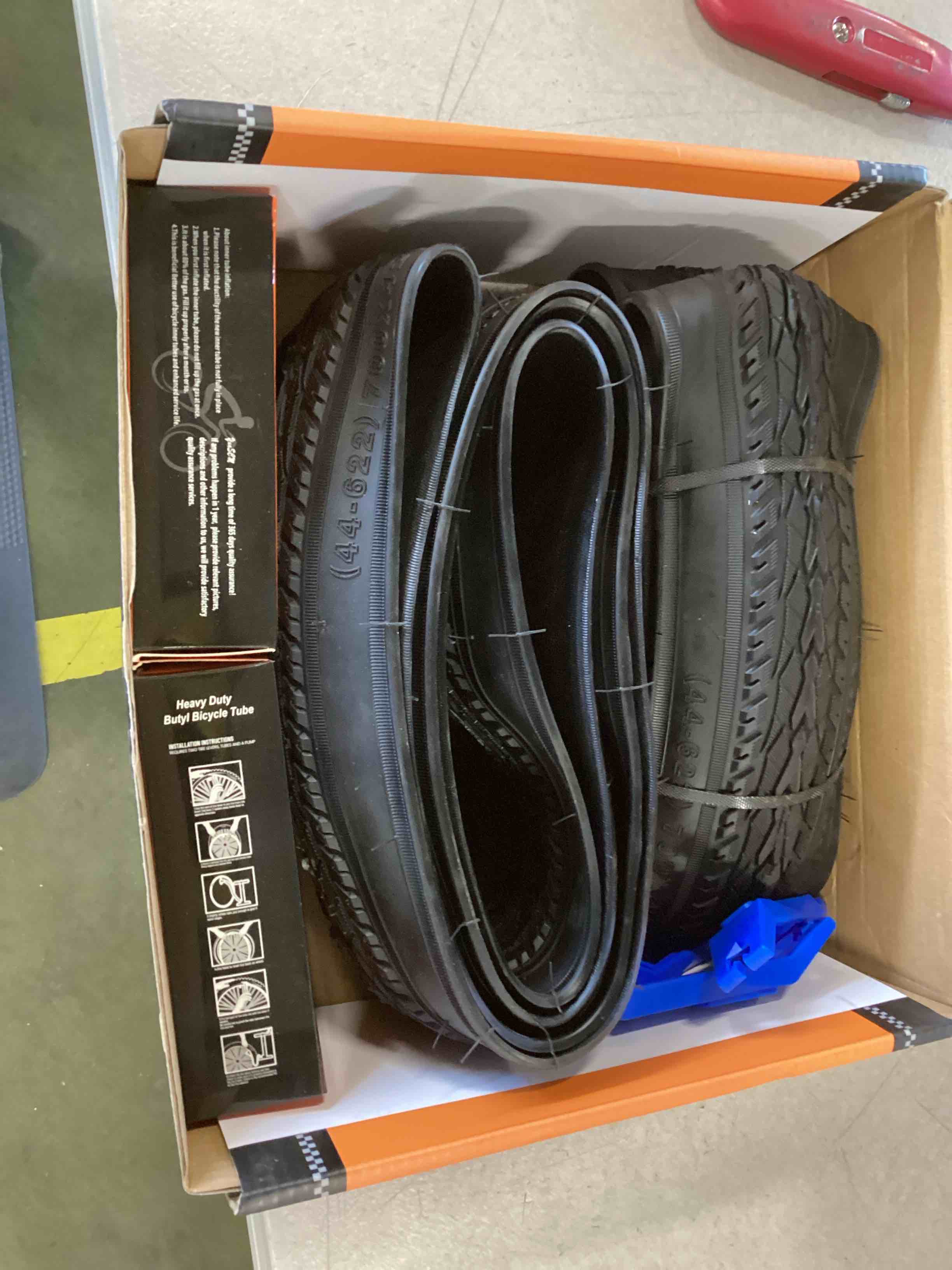 https://s3.amazonaws.com/lotting-images-prod/bidfta/RED6486612_1717098007357.jpeg