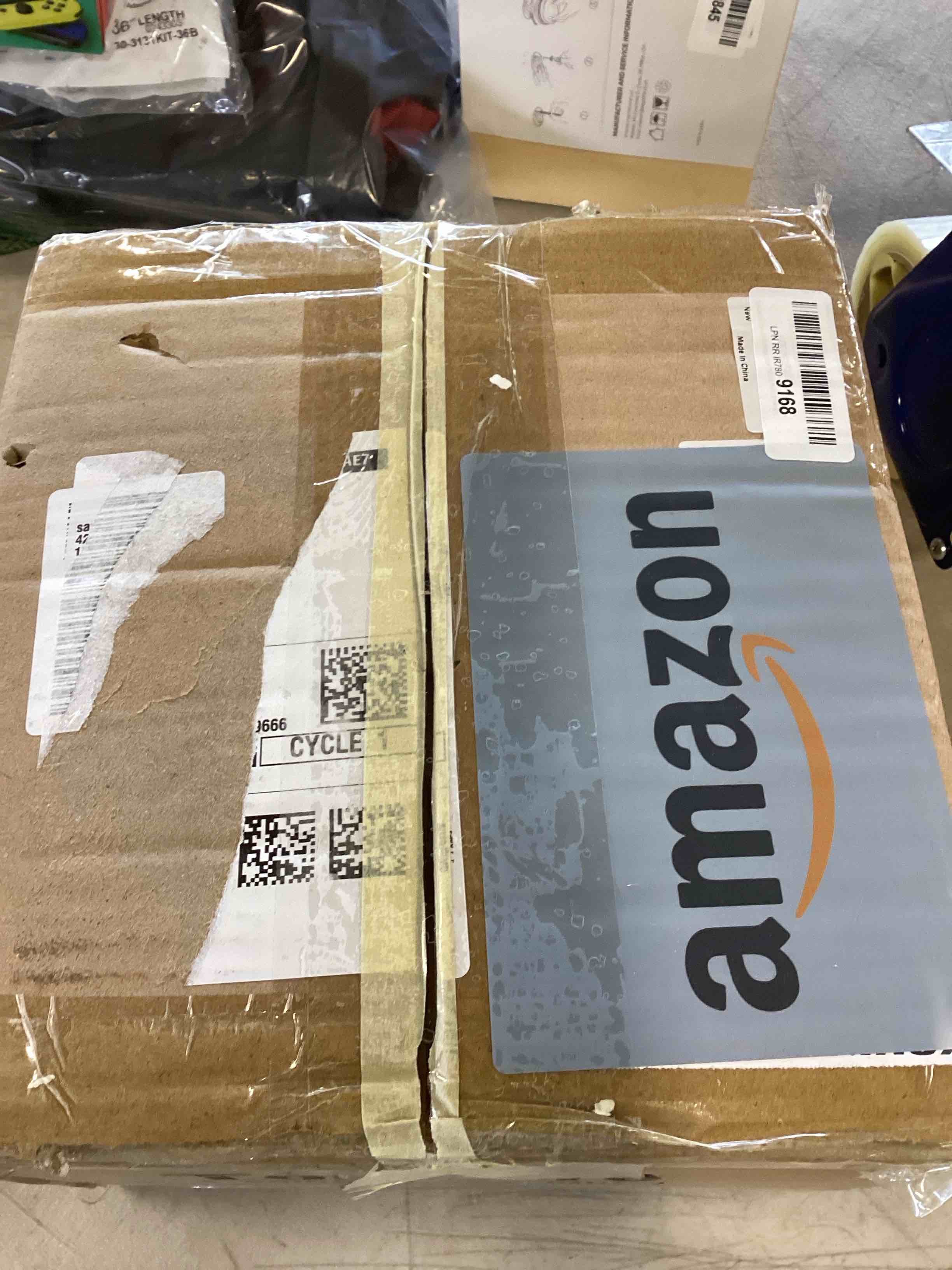 https://s3.amazonaws.com/lotting-images-prod/bidfta/RED6487171_1717261612386.jpeg