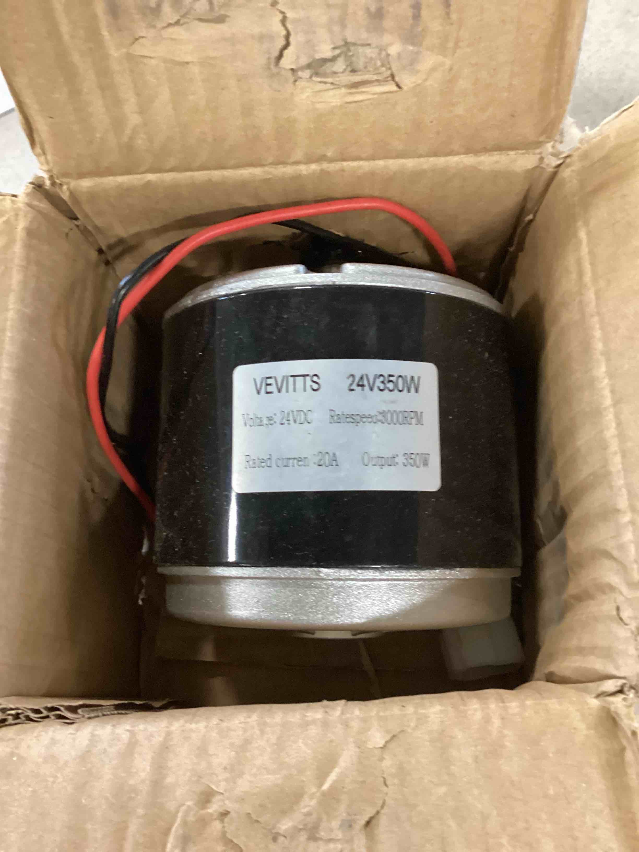 https://s3.amazonaws.com/lotting-images-prod/bidfta/RED6487338_1717420788673.jpeg