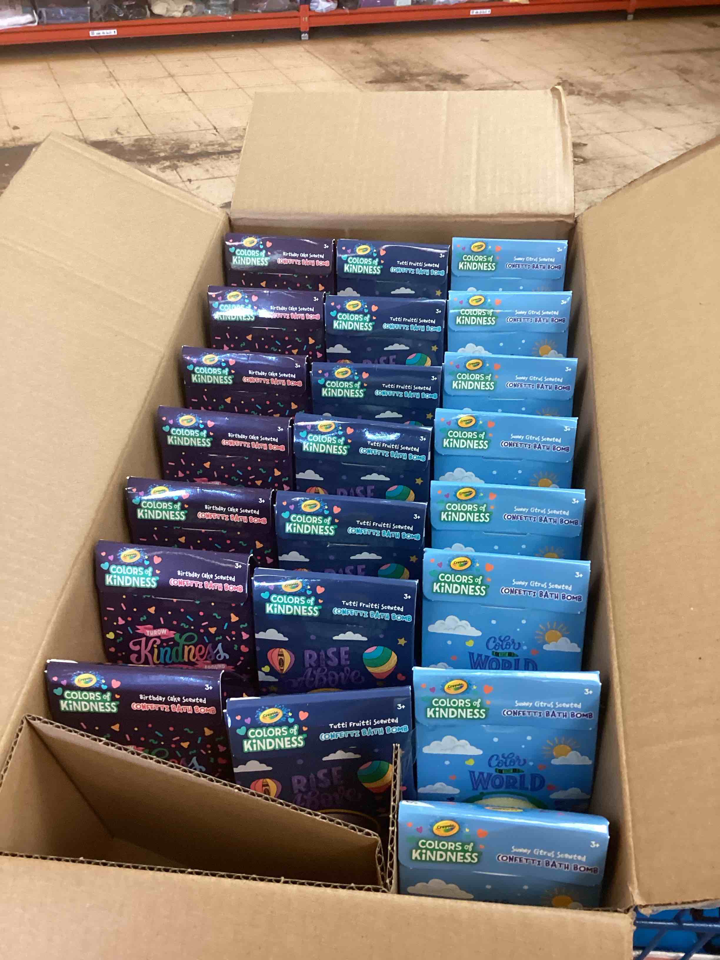 https://s3.amazonaws.com/lotting-images-prod/bidfta/RED6487965_1723758717233.jpeg