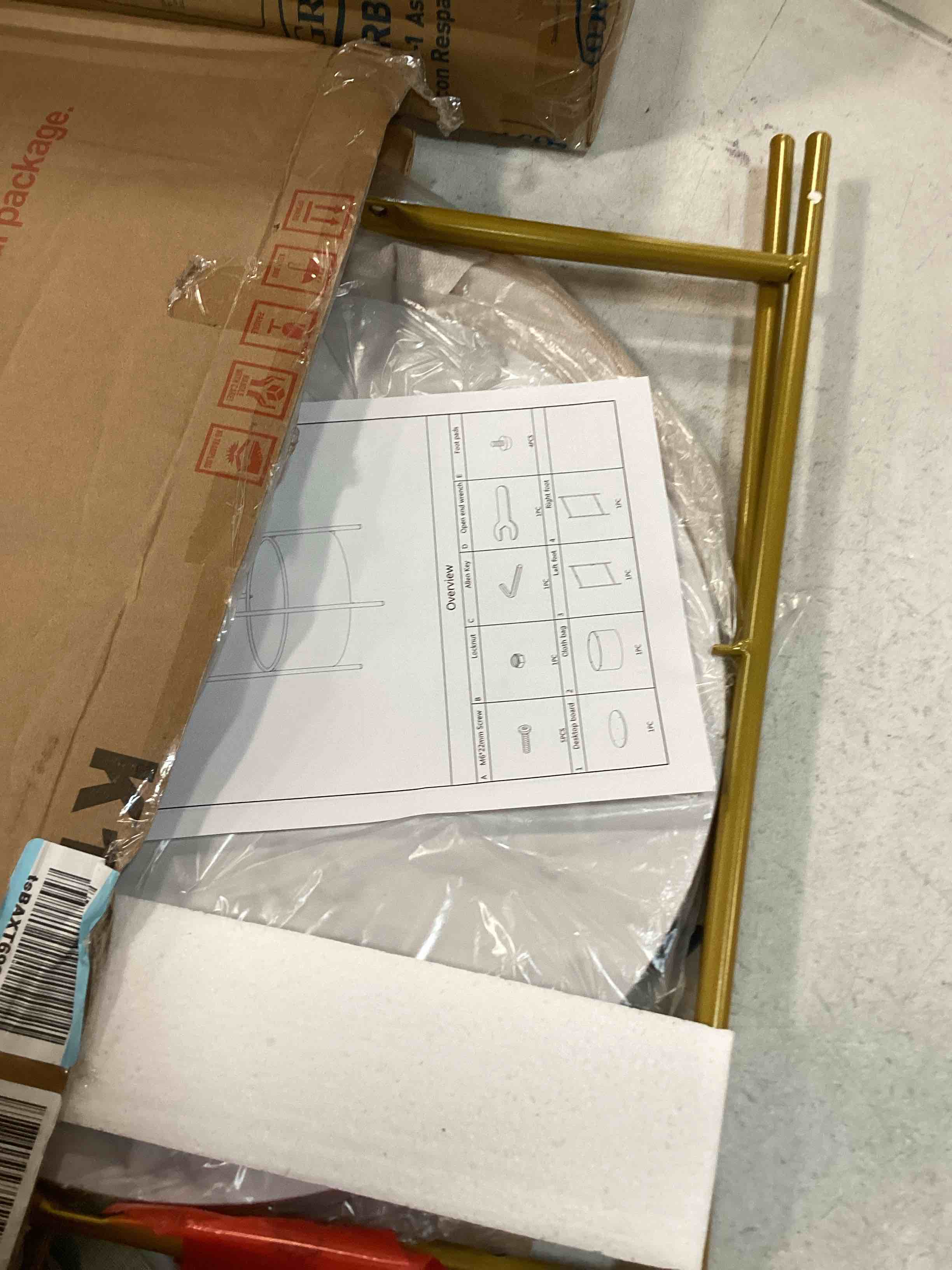 https://s3.amazonaws.com/lotting-images-prod/bidfta/RED6491339_1719229766575.jpeg