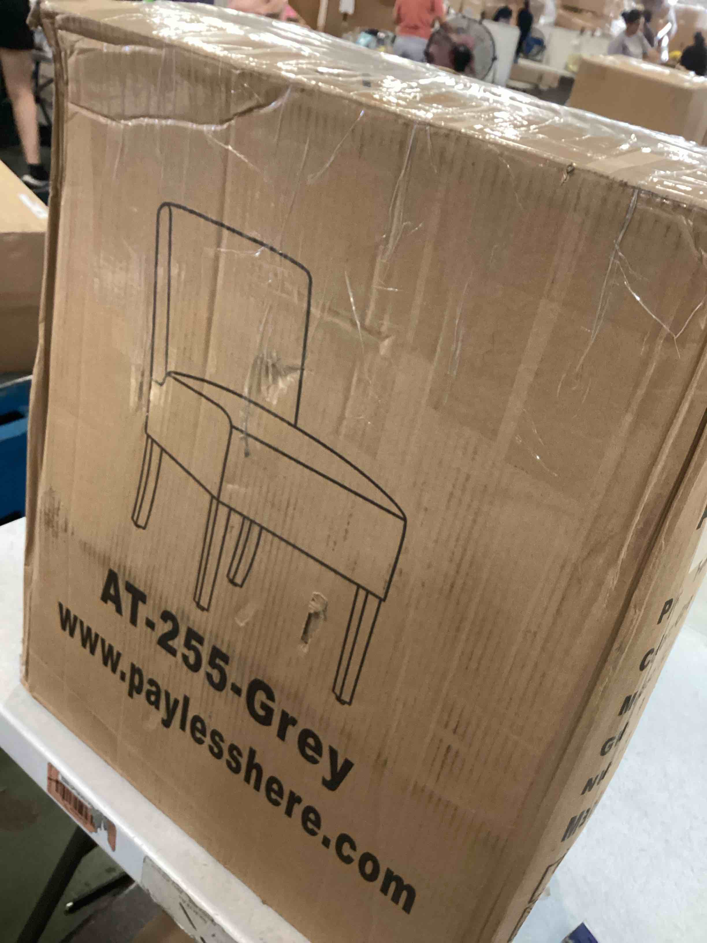 https://s3.amazonaws.com/lotting-images-prod/bidfta/RED6491340_1719229869071.jpeg