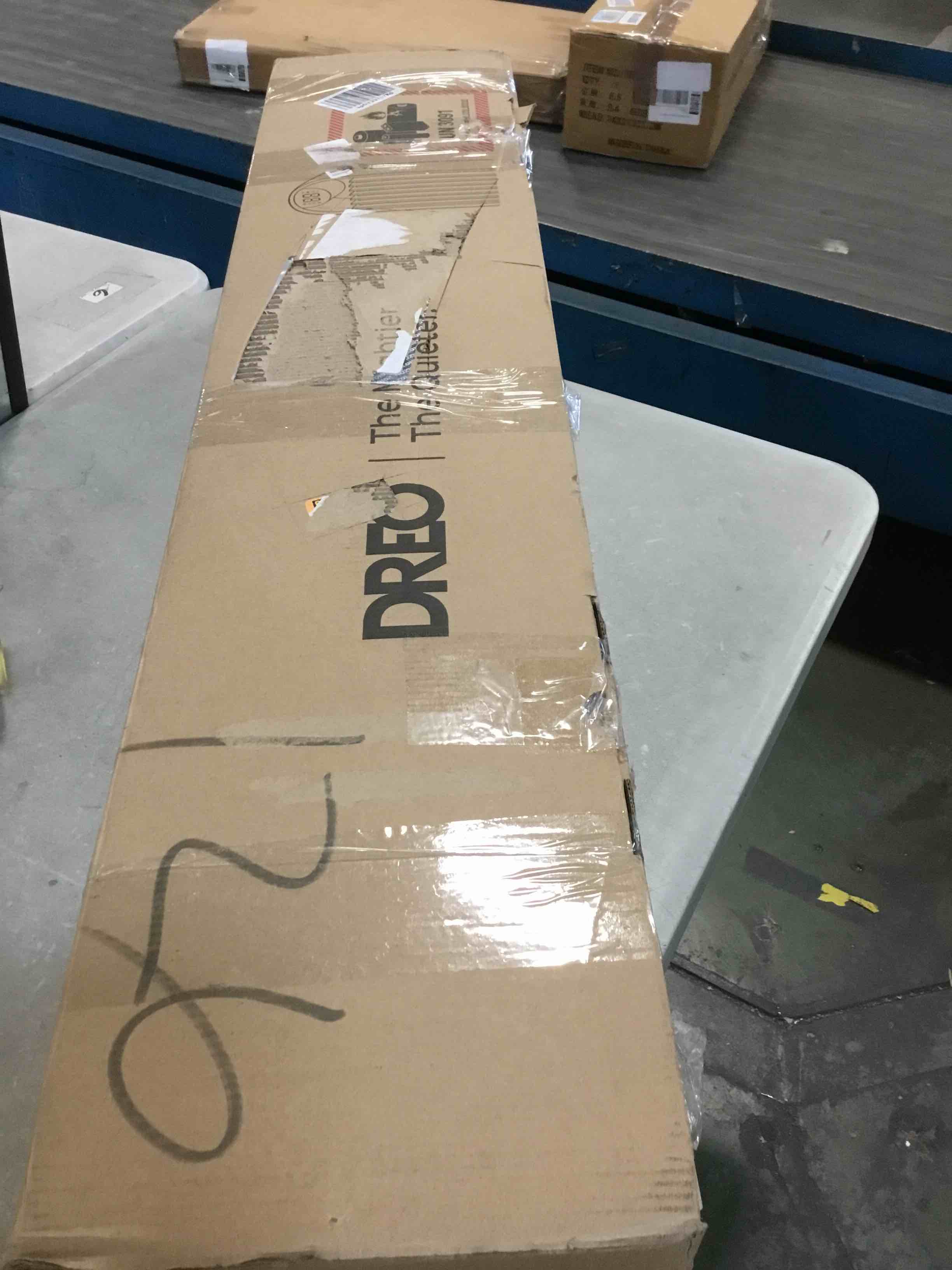 https://s3.amazonaws.com/lotting-images-prod/bidfta/RED6491794_1719494961376.jpeg