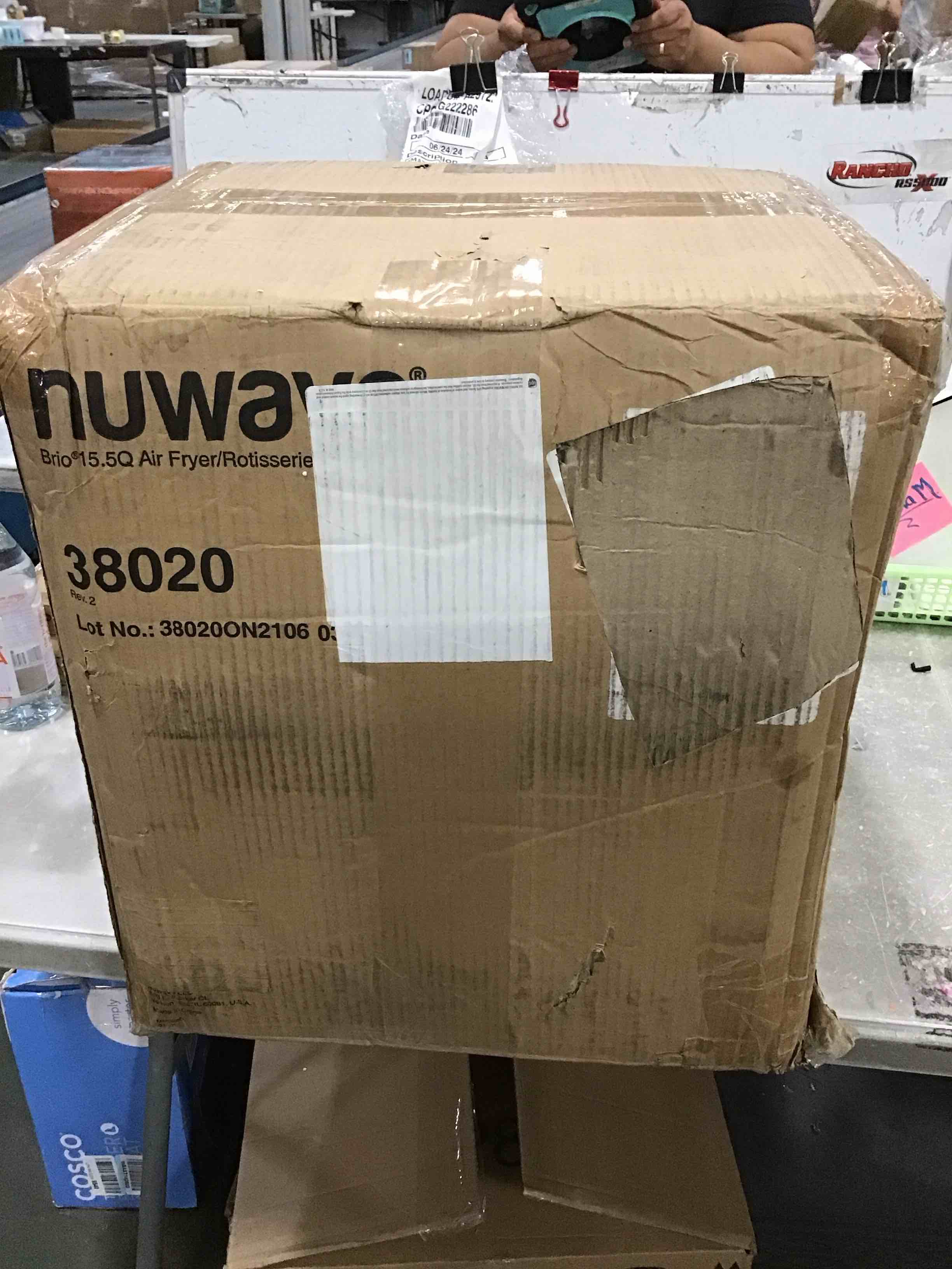 https://s3.amazonaws.com/lotting-images-prod/bidfta/RED6492051_1719635974027.jpeg