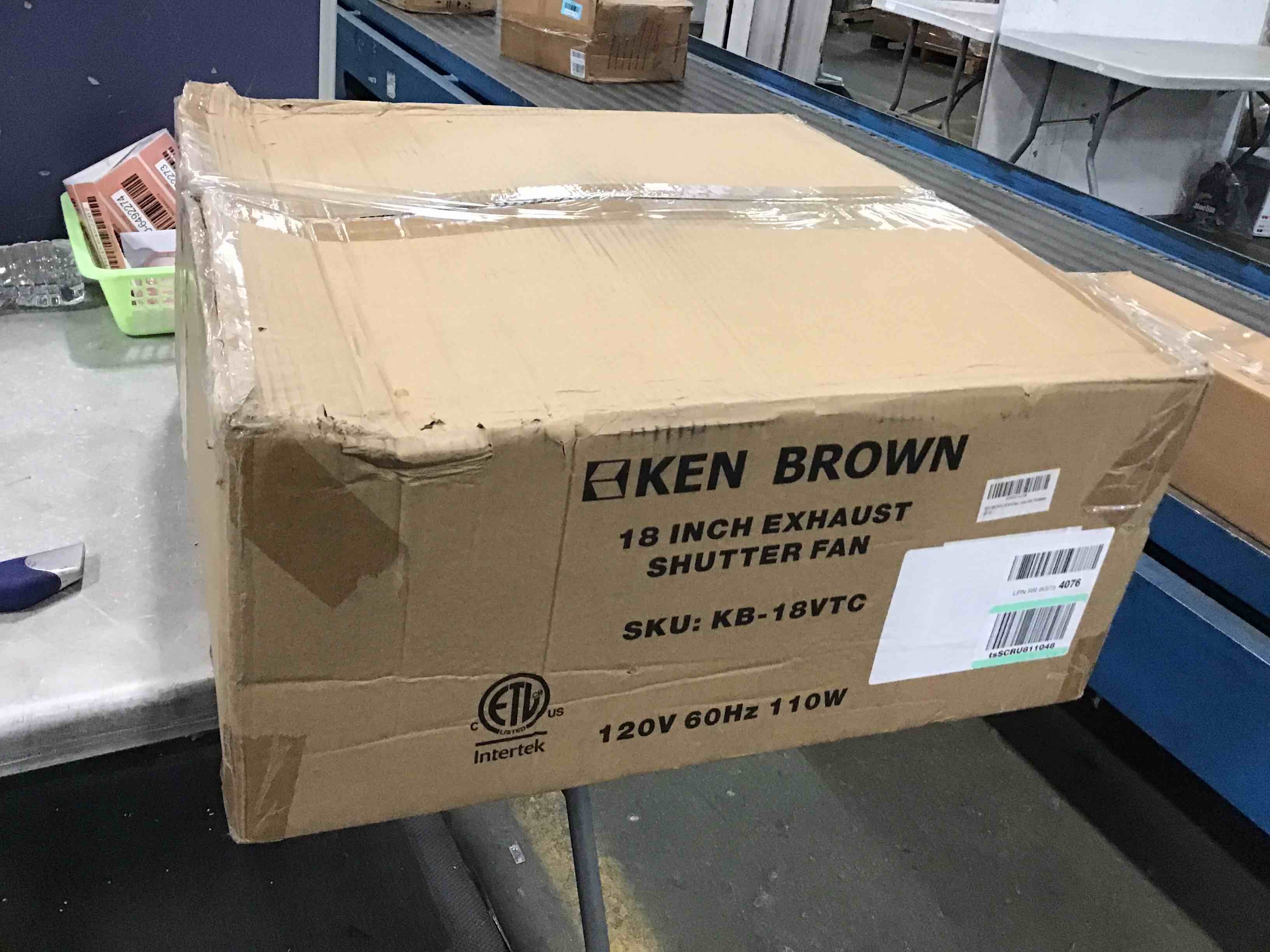 https://s3.amazonaws.com/lotting-images-prod/bidfta/RED6492099_1719960543415.jpeg