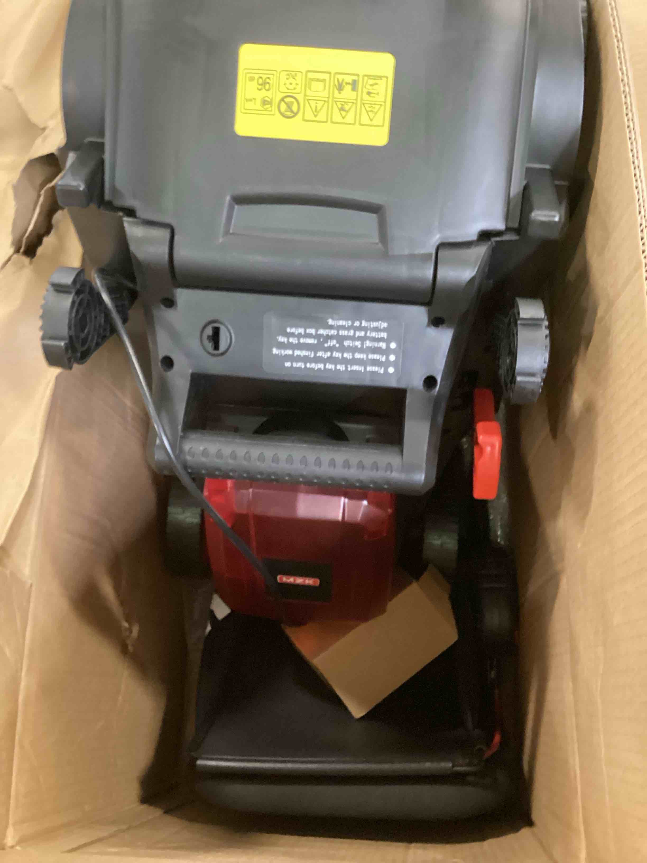 https://s3.amazonaws.com/lotting-images-prod/bidfta/RED6494755_1719246009759.jpeg