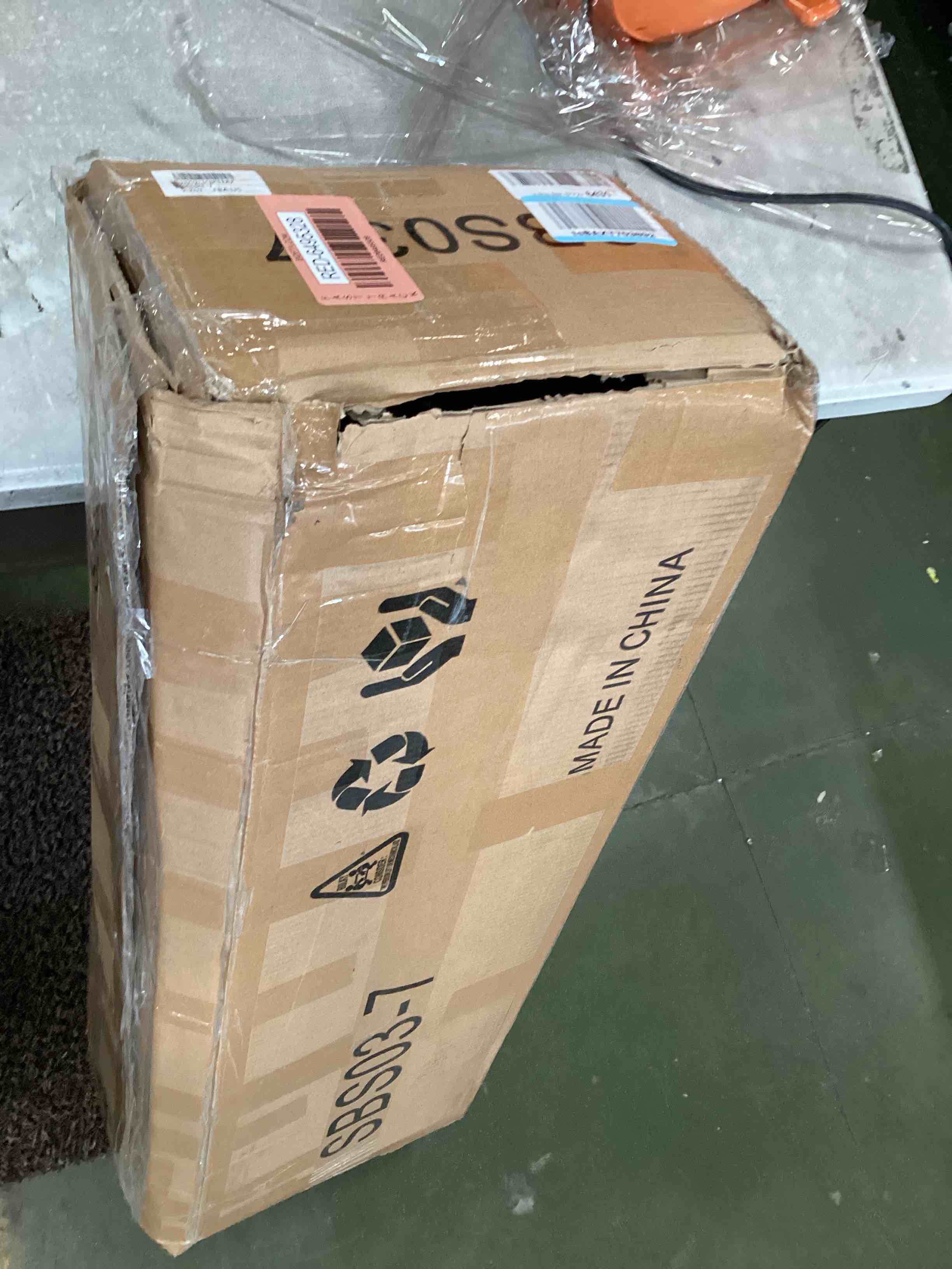 https://s3.amazonaws.com/lotting-images-prod/bidfta/RED6495328_1719574311520.jpeg