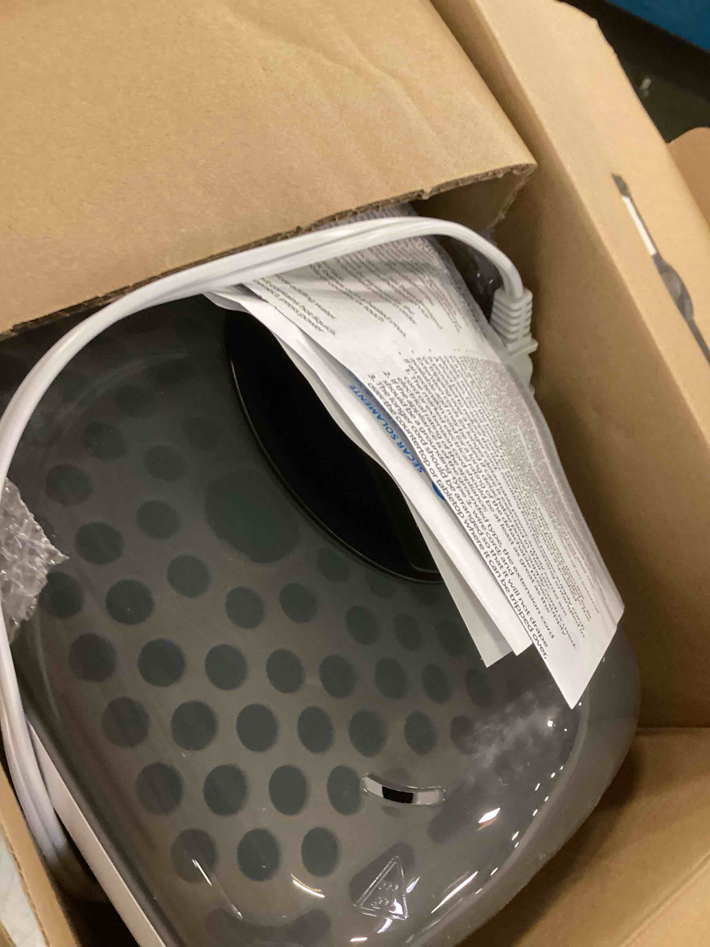 https://s3.amazonaws.com/lotting-images-prod/bidfta/RED6495875_1719414503401.jpeg