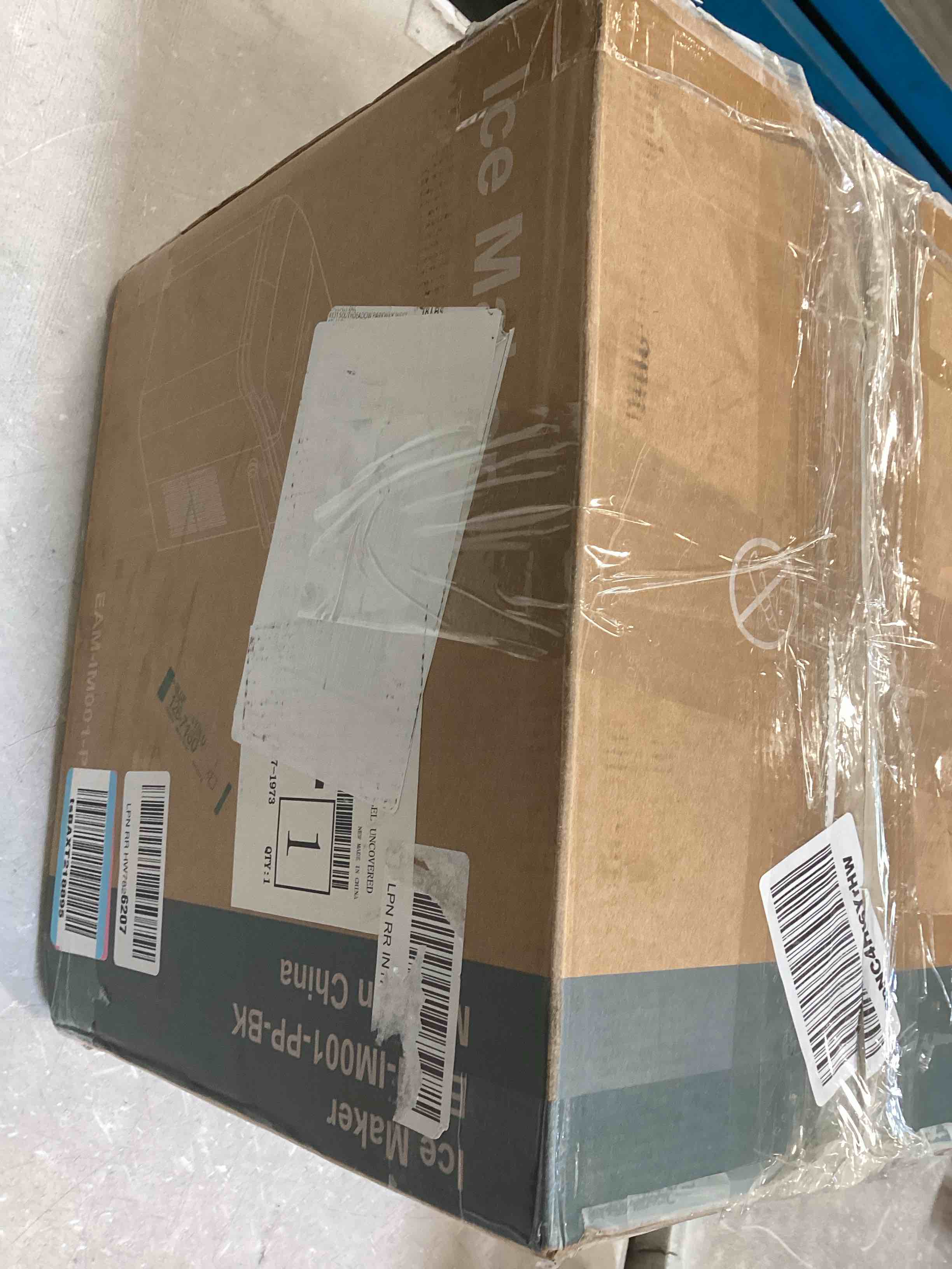 https://s3.amazonaws.com/lotting-images-prod/bidfta/RED6496444_1719599821430.jpeg