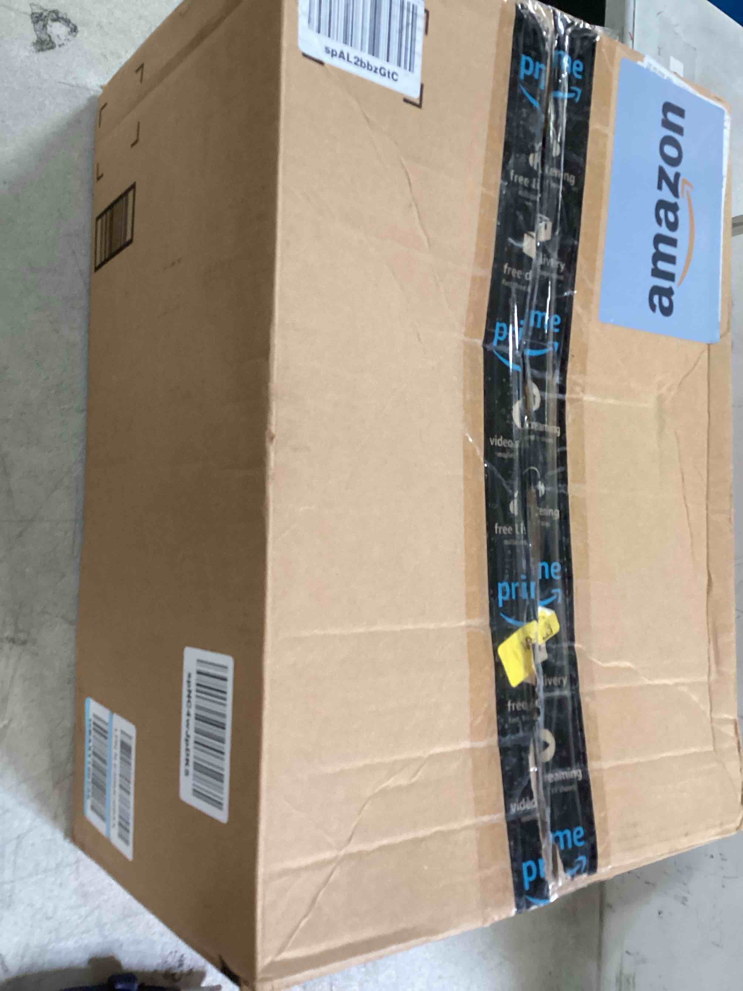 https://s3.amazonaws.com/lotting-images-prod/bidfta/RED6496579_1719840789558.jpeg