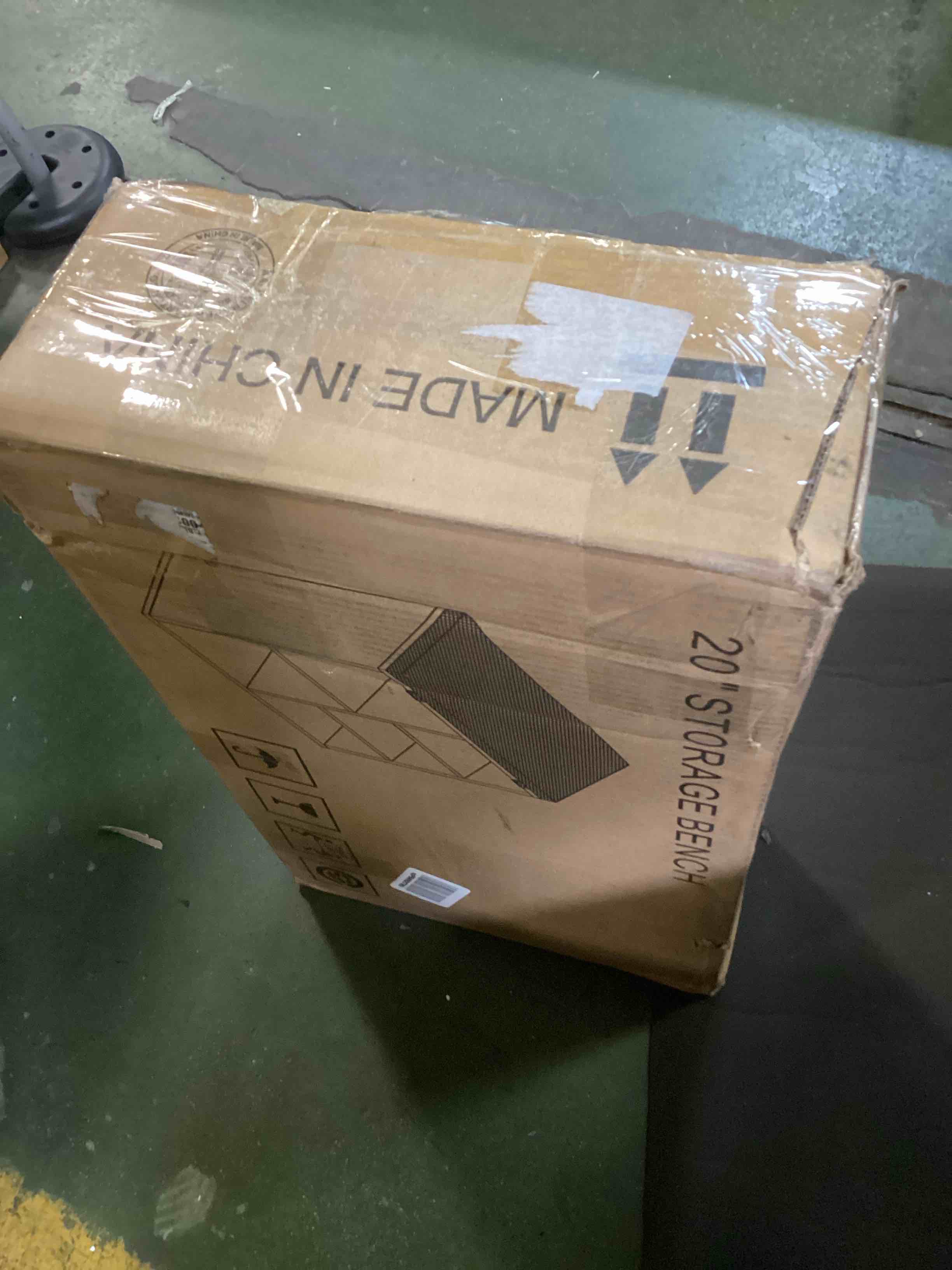 https://s3.amazonaws.com/lotting-images-prod/bidfta/RED6496631_1719847735714.jpeg