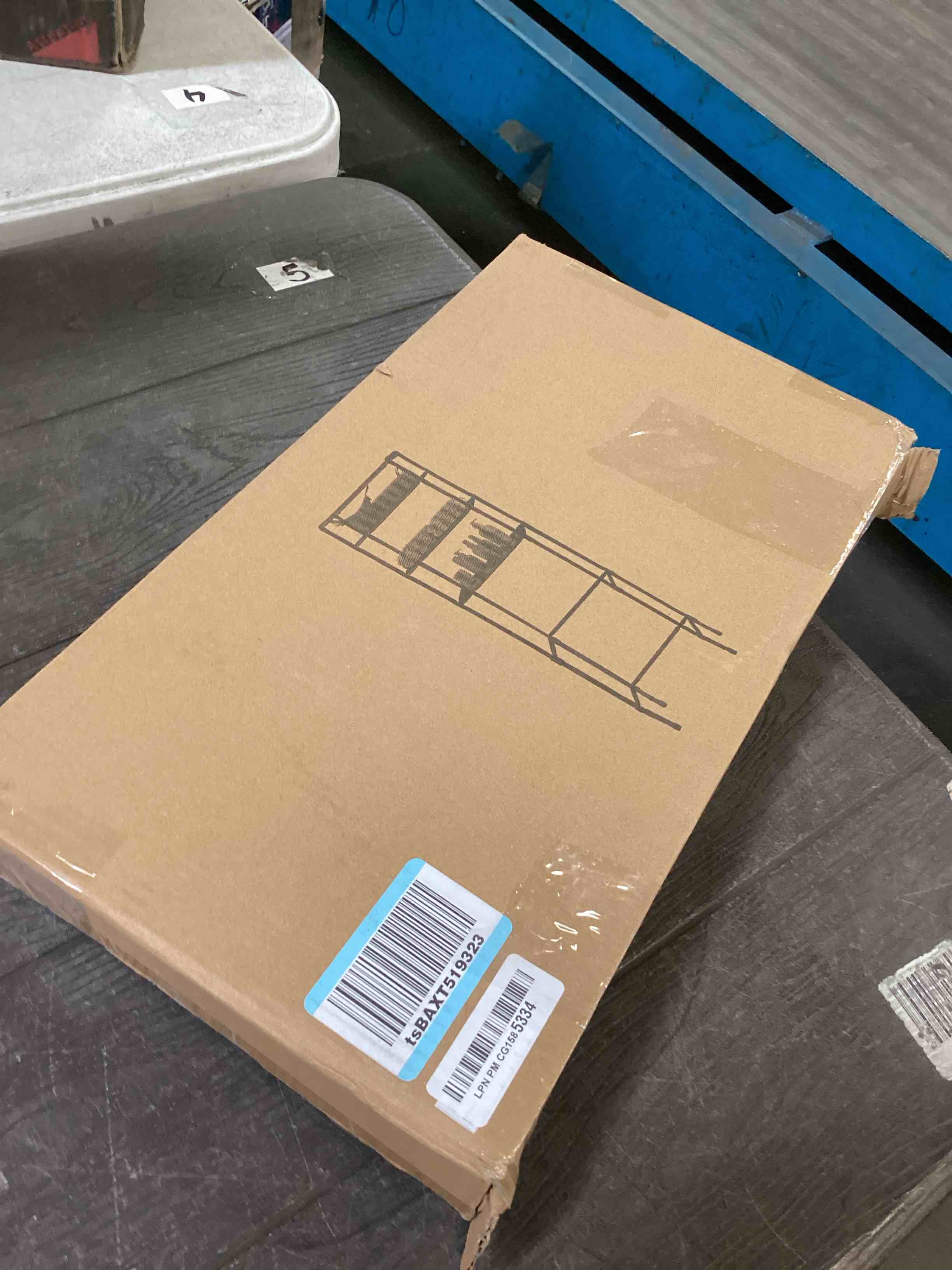https://s3.amazonaws.com/lotting-images-prod/bidfta/RED6499688_1719254716240.jpeg