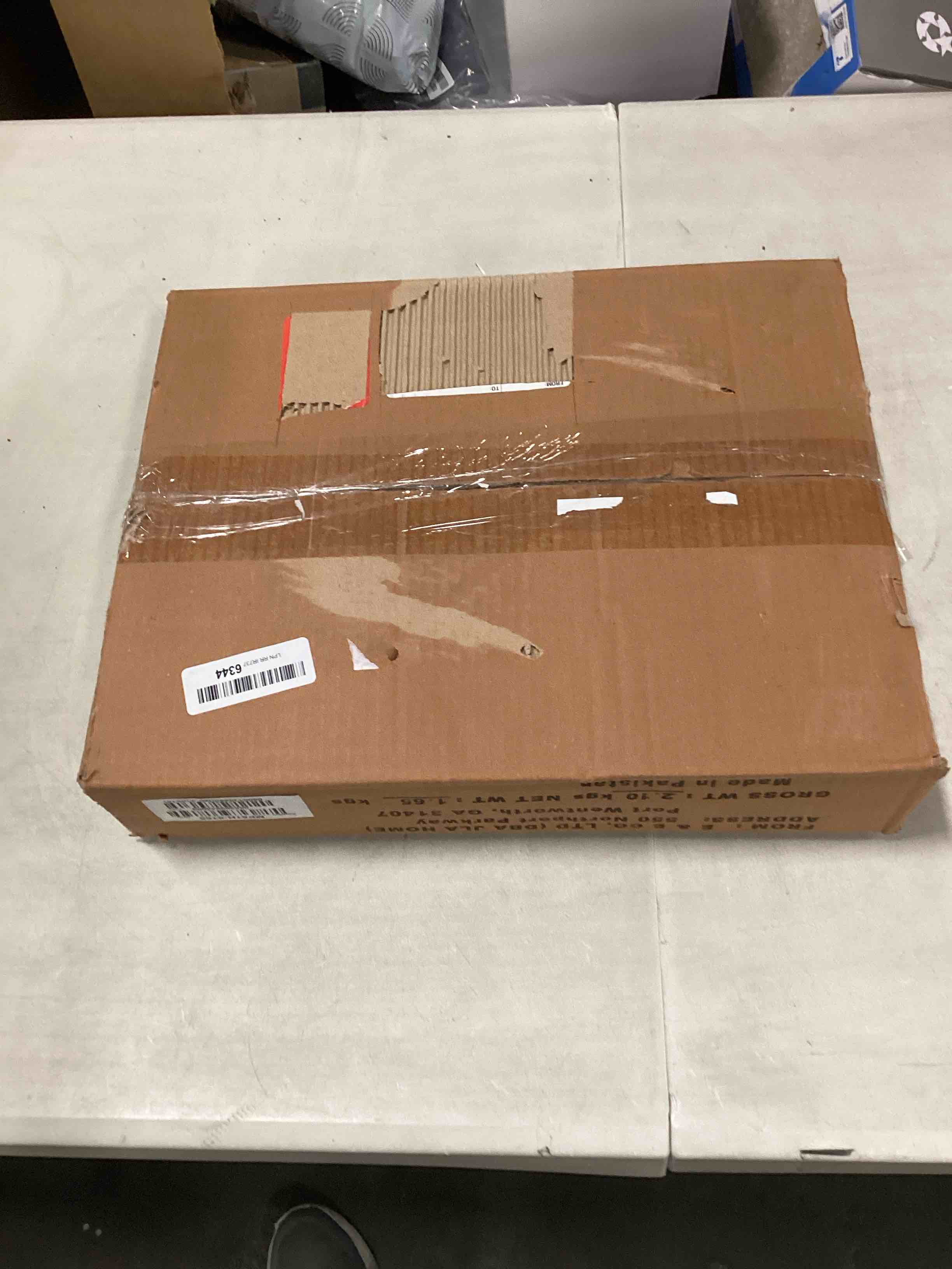 https://s3.amazonaws.com/lotting-images-prod/bidfta/RED6502847_1716639736677.jpeg