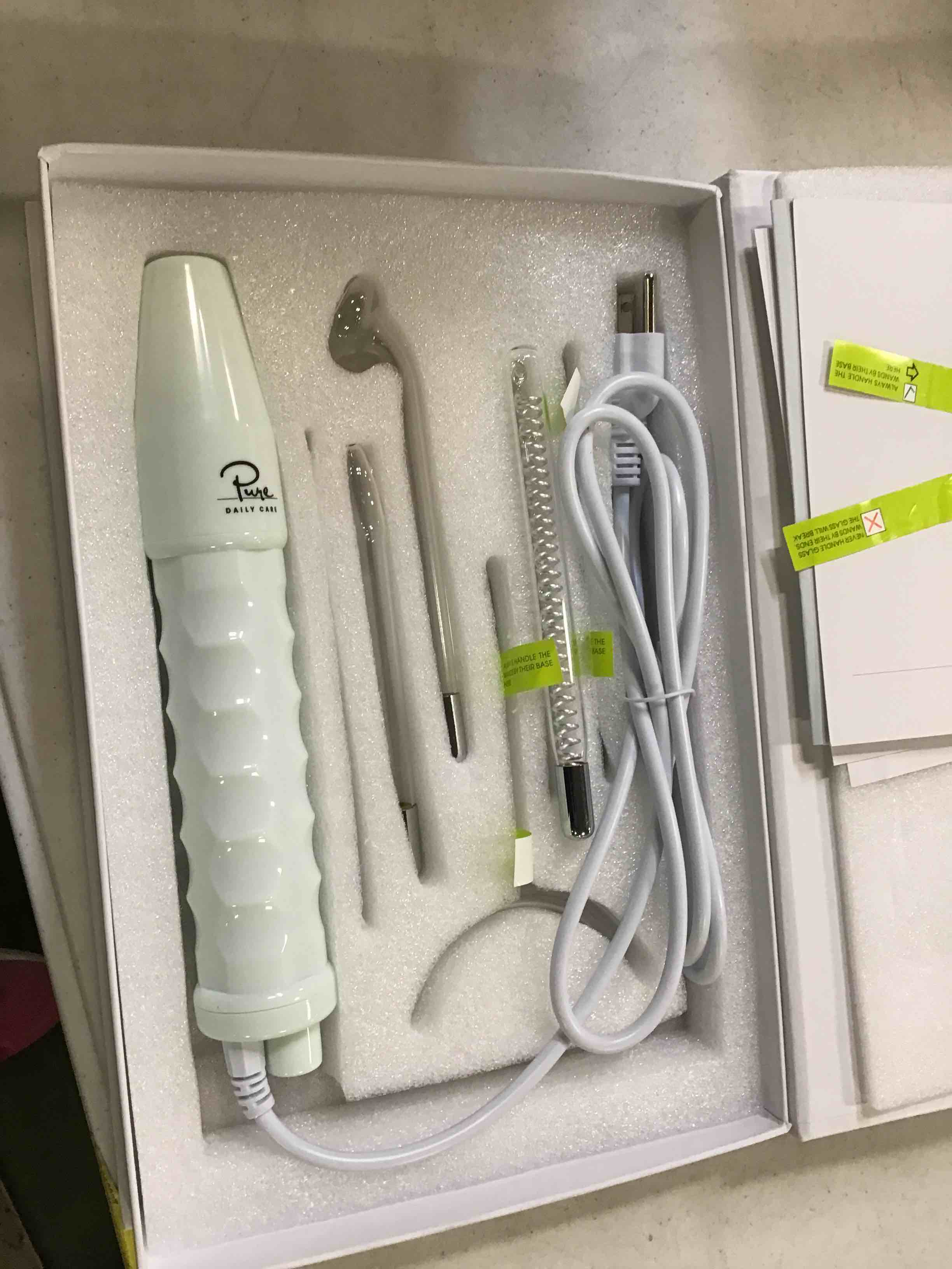 https://s3.amazonaws.com/lotting-images-prod/bidfta/RED6502902_1716653013487.jpeg