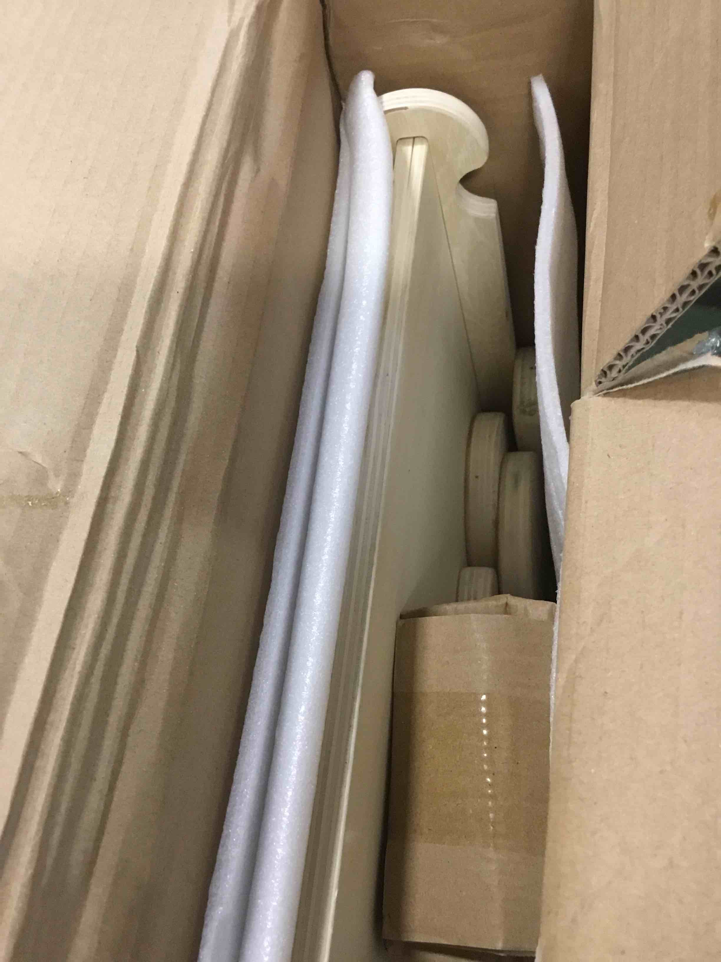 https://s3.amazonaws.com/lotting-images-prod/bidfta/RED6506001_1716313788033.jpeg