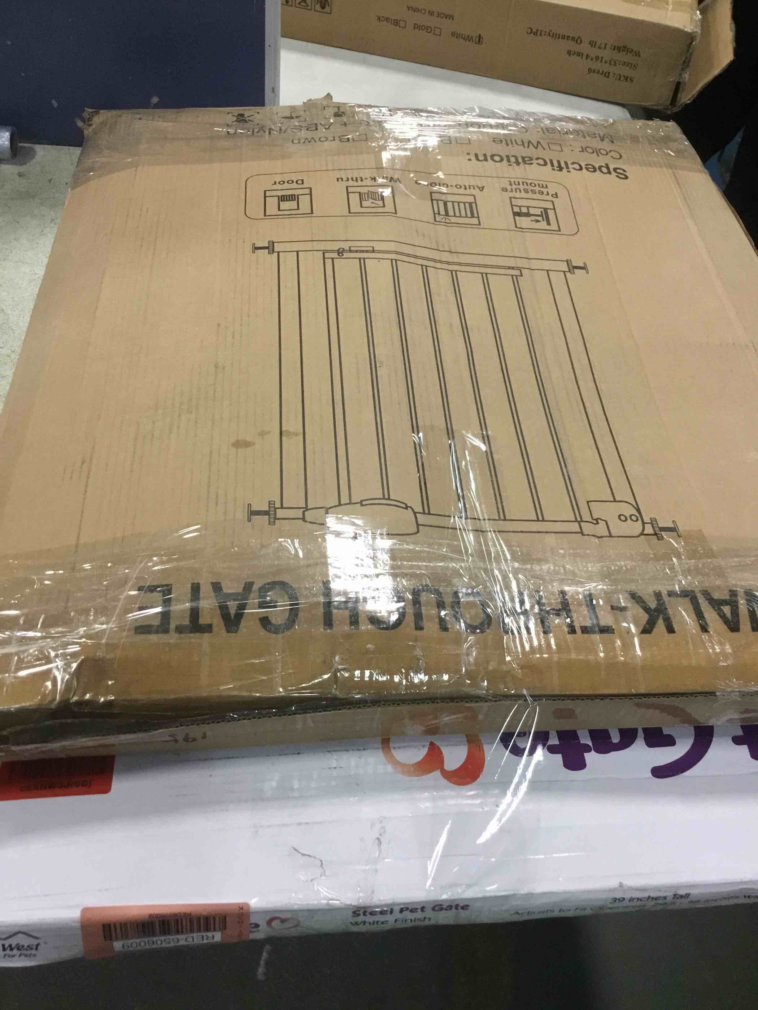 https://s3.amazonaws.com/lotting-images-prod/bidfta/RED6506009_1716314816962.jpeg