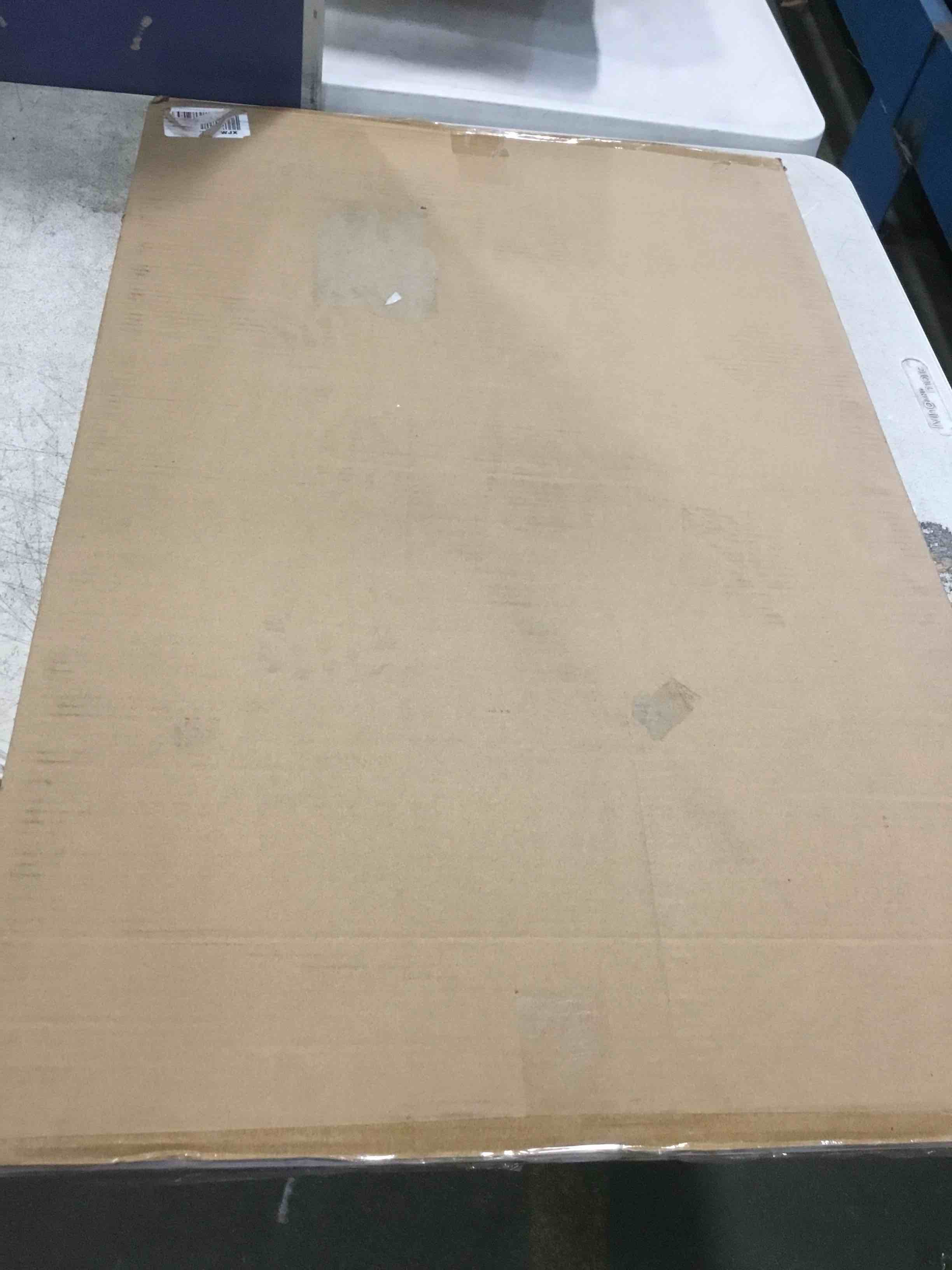 https://s3.amazonaws.com/lotting-images-prod/bidfta/RED6506027_1716317274680.jpeg