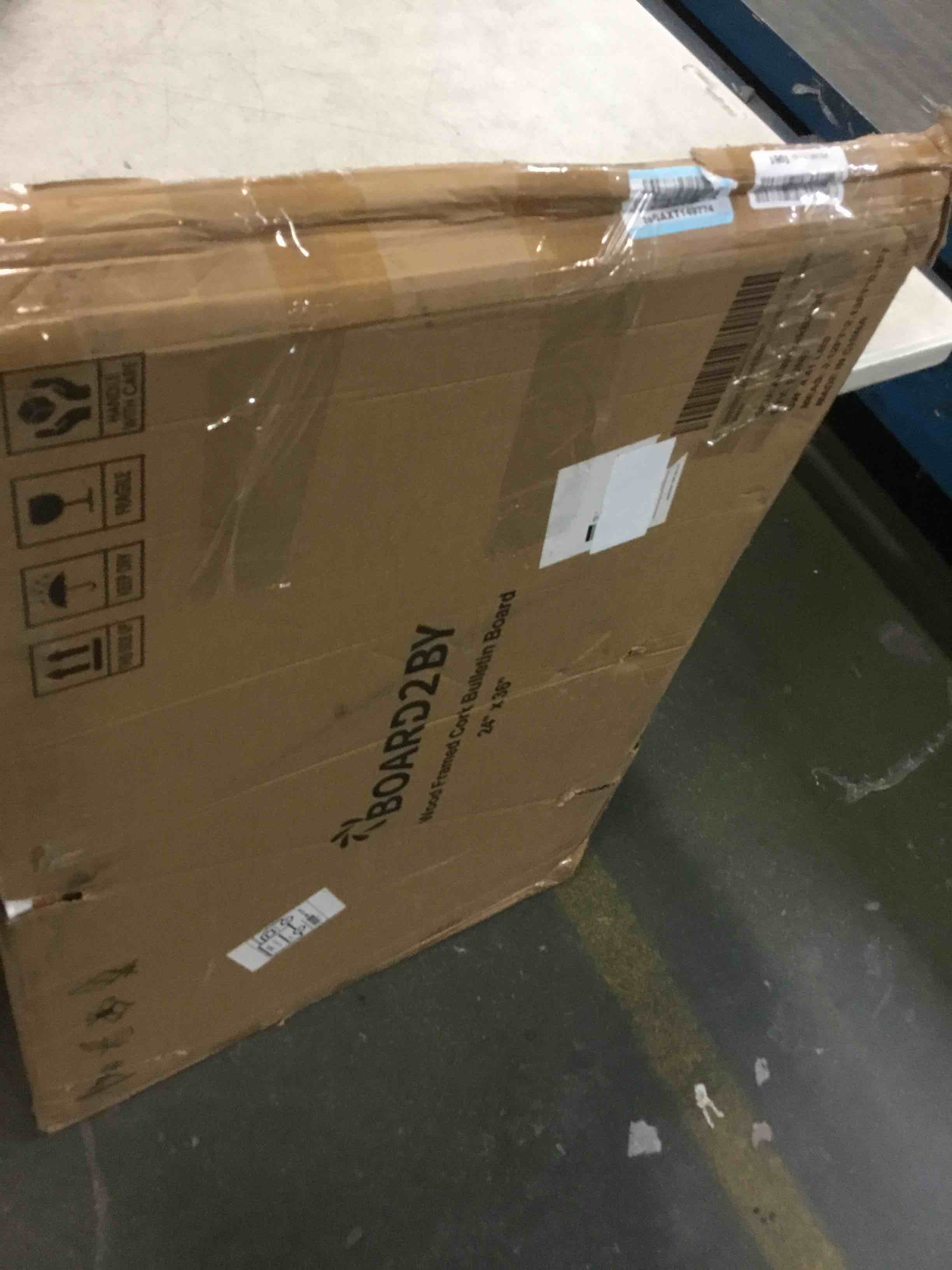https://s3.amazonaws.com/lotting-images-prod/bidfta/RED6506042_1716319779642.jpeg