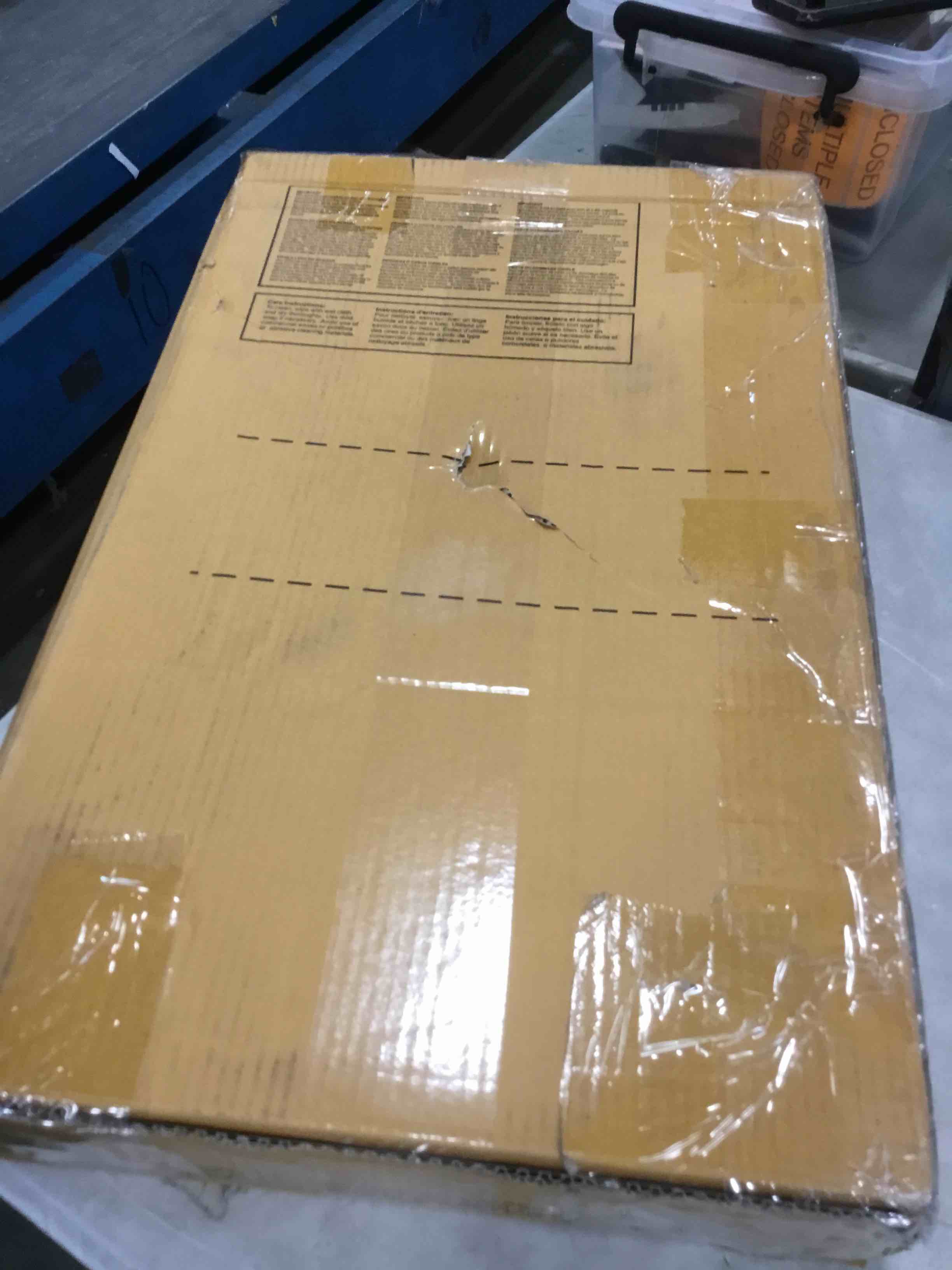 https://s3.amazonaws.com/lotting-images-prod/bidfta/RED6507431_1717185196902.jpeg