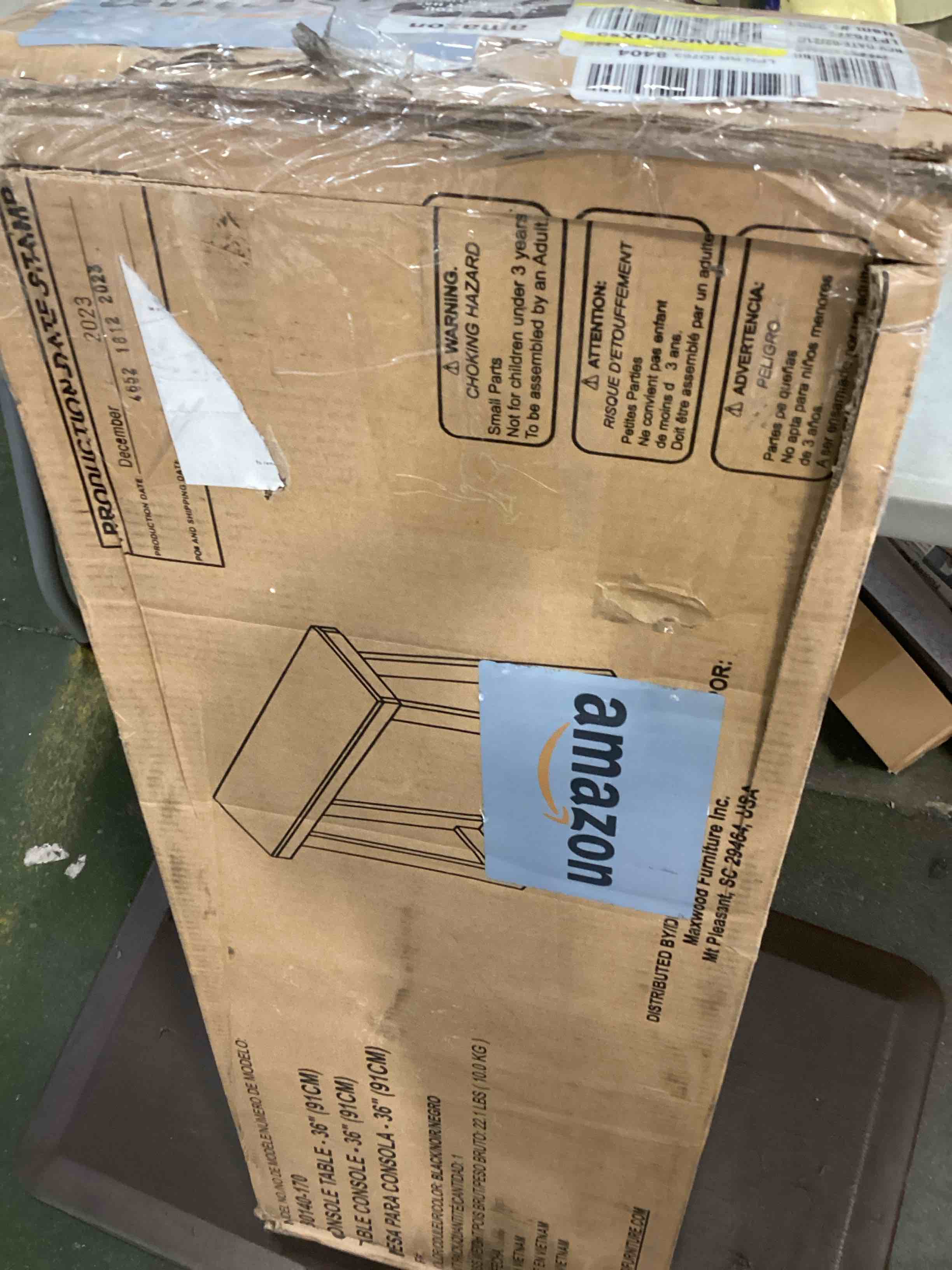 https://s3.amazonaws.com/lotting-images-prod/bidfta/RED6507869_1716471874644.jpeg