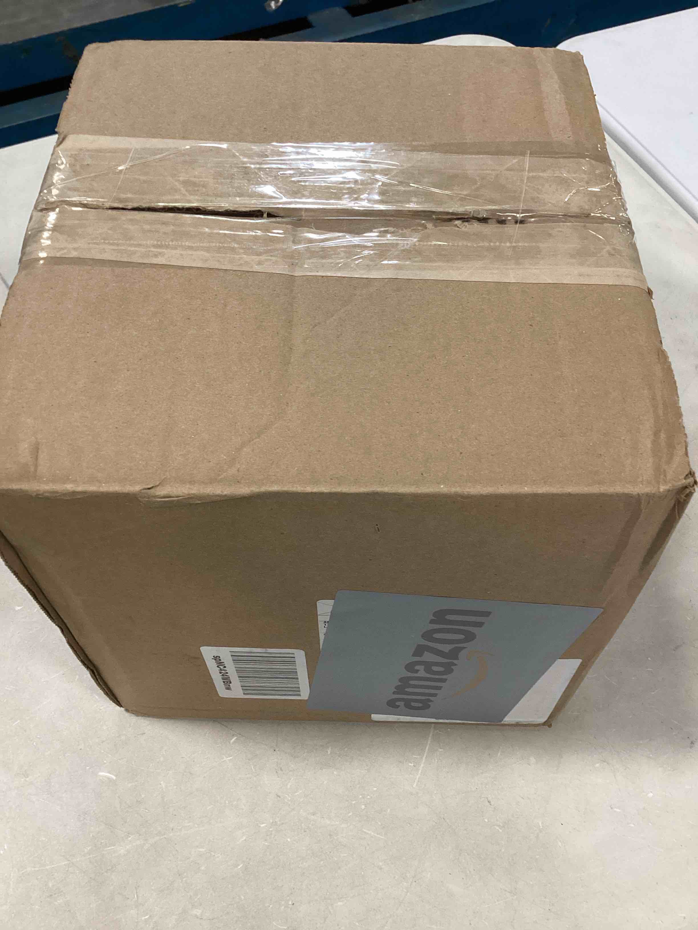 https://s3.amazonaws.com/lotting-images-prod/bidfta/RED6508402_1716909539949.jpeg