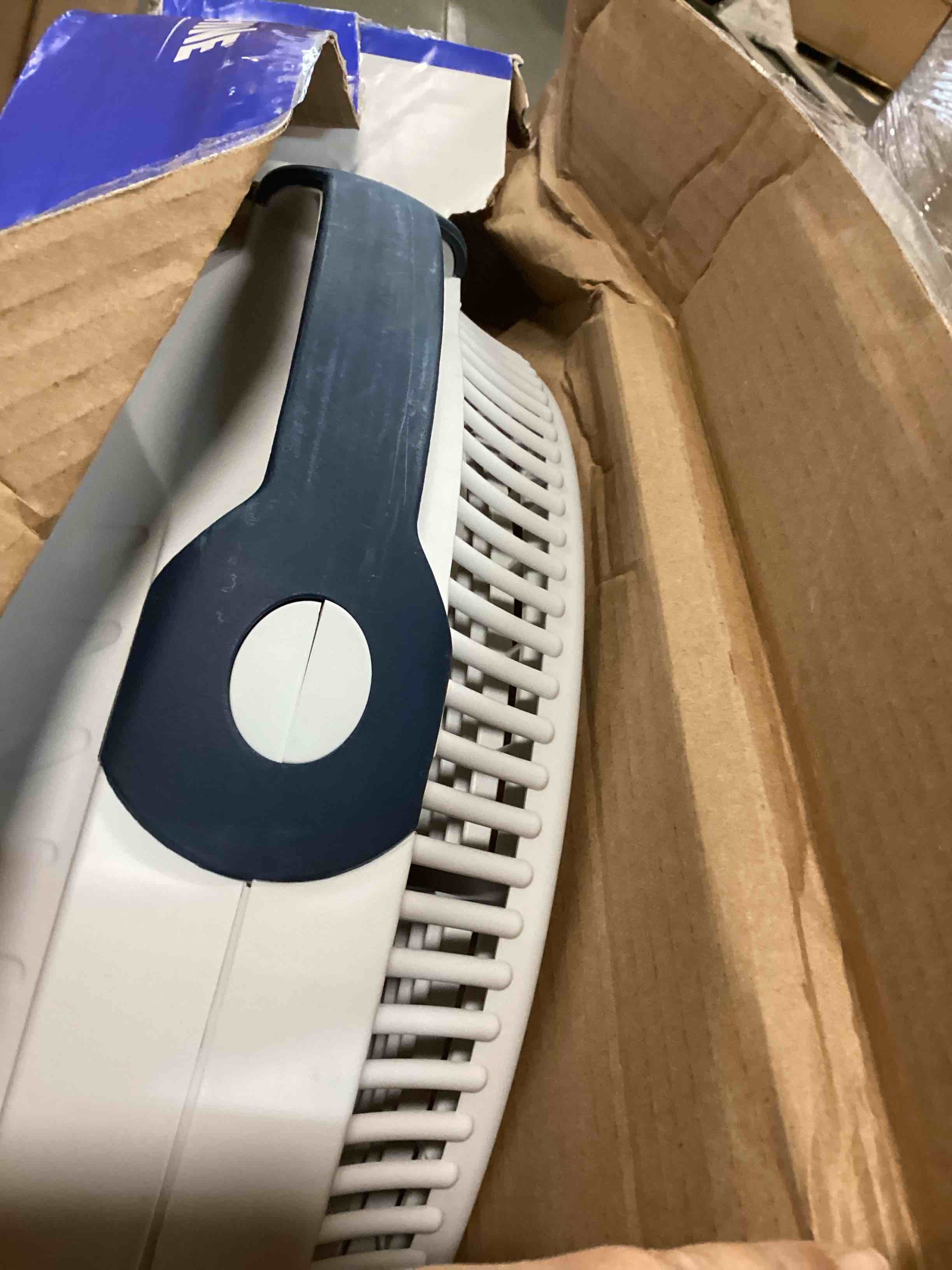https://s3.amazonaws.com/lotting-images-prod/bidfta/RED6508541_1716982085177.jpeg