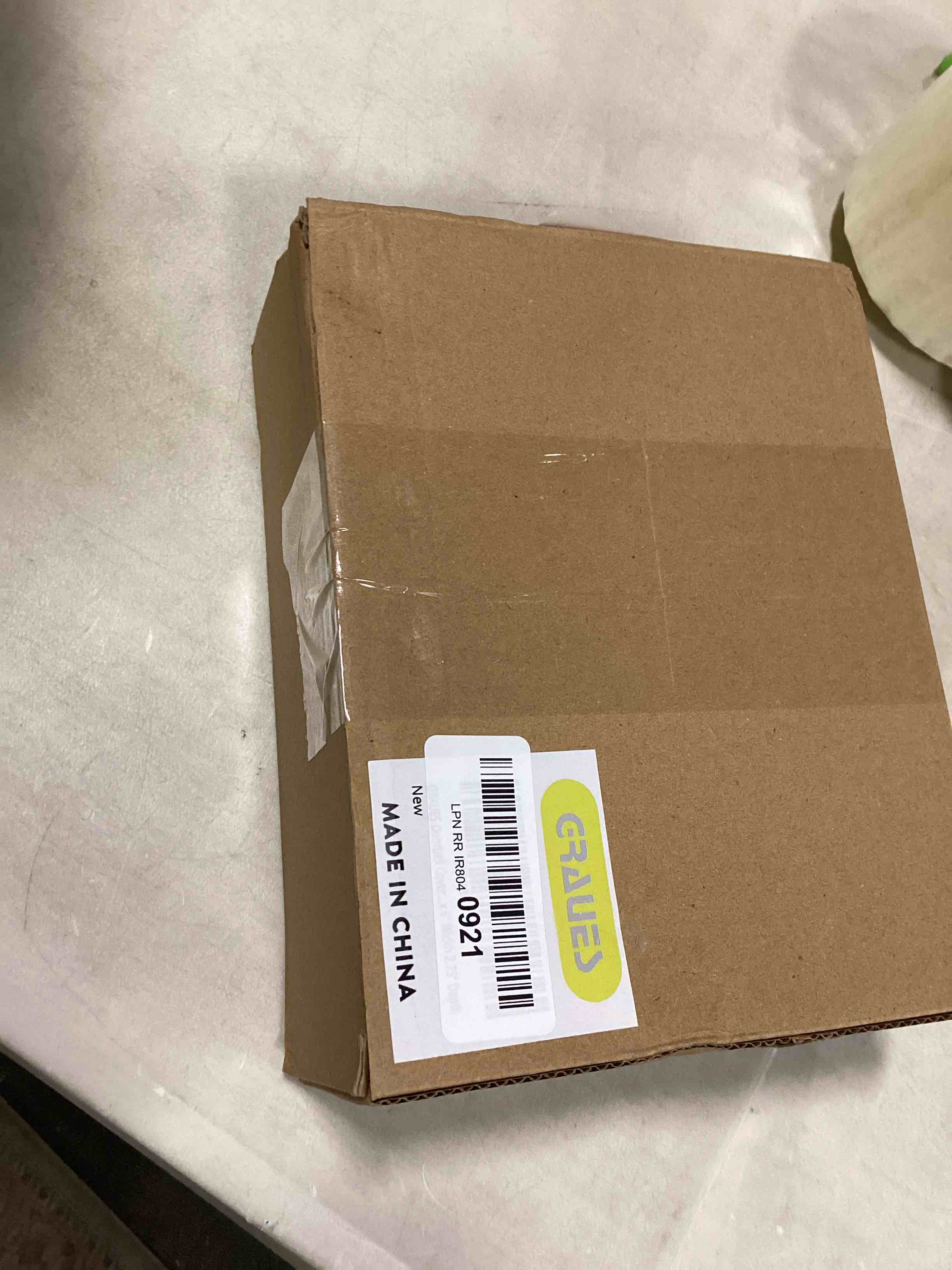 https://s3.amazonaws.com/lotting-images-prod/bidfta/RED6511817_1717076877838.jpeg