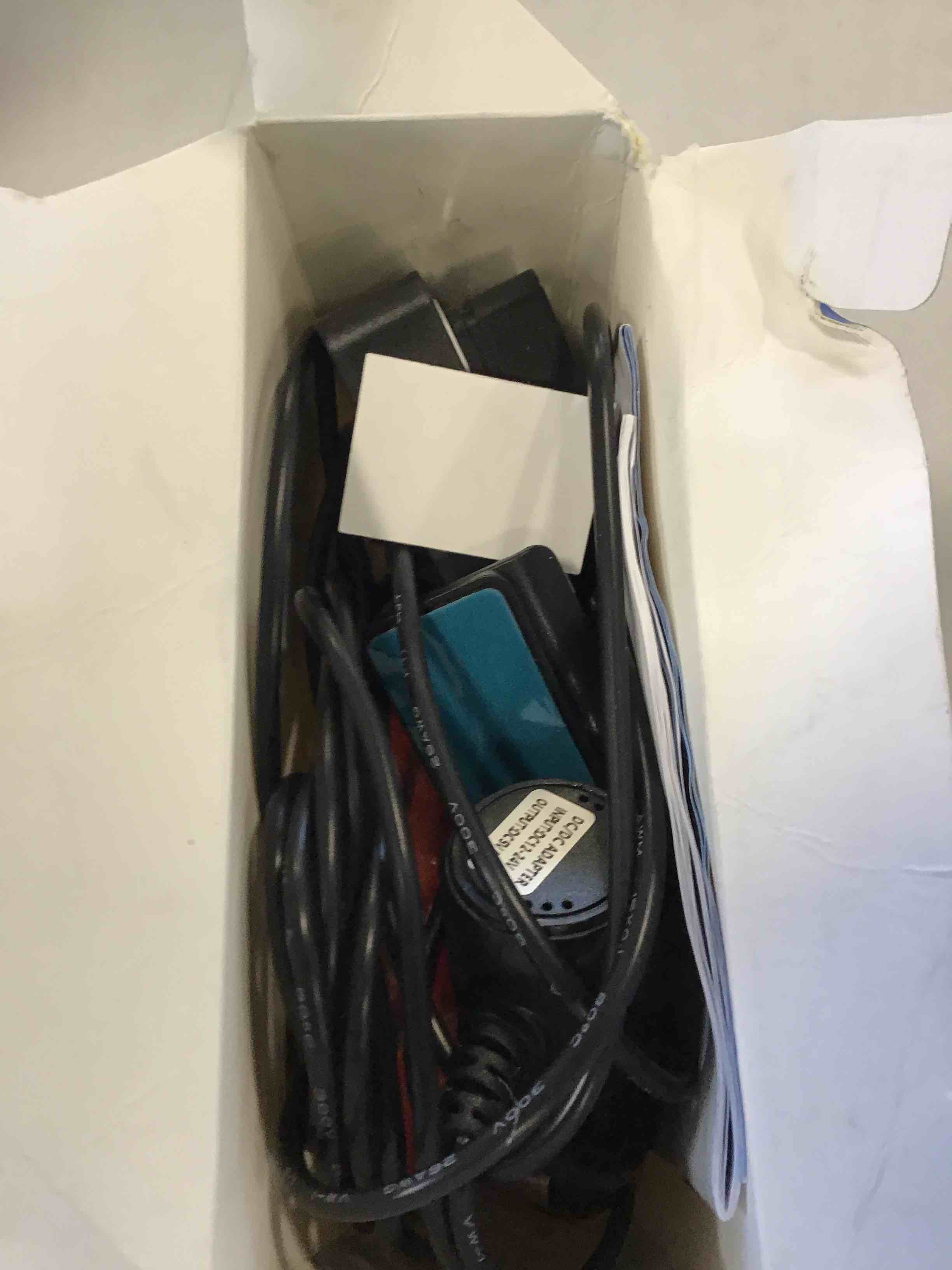 https://s3.amazonaws.com/lotting-images-prod/bidfta/RED6512161_1718307694563.jpeg