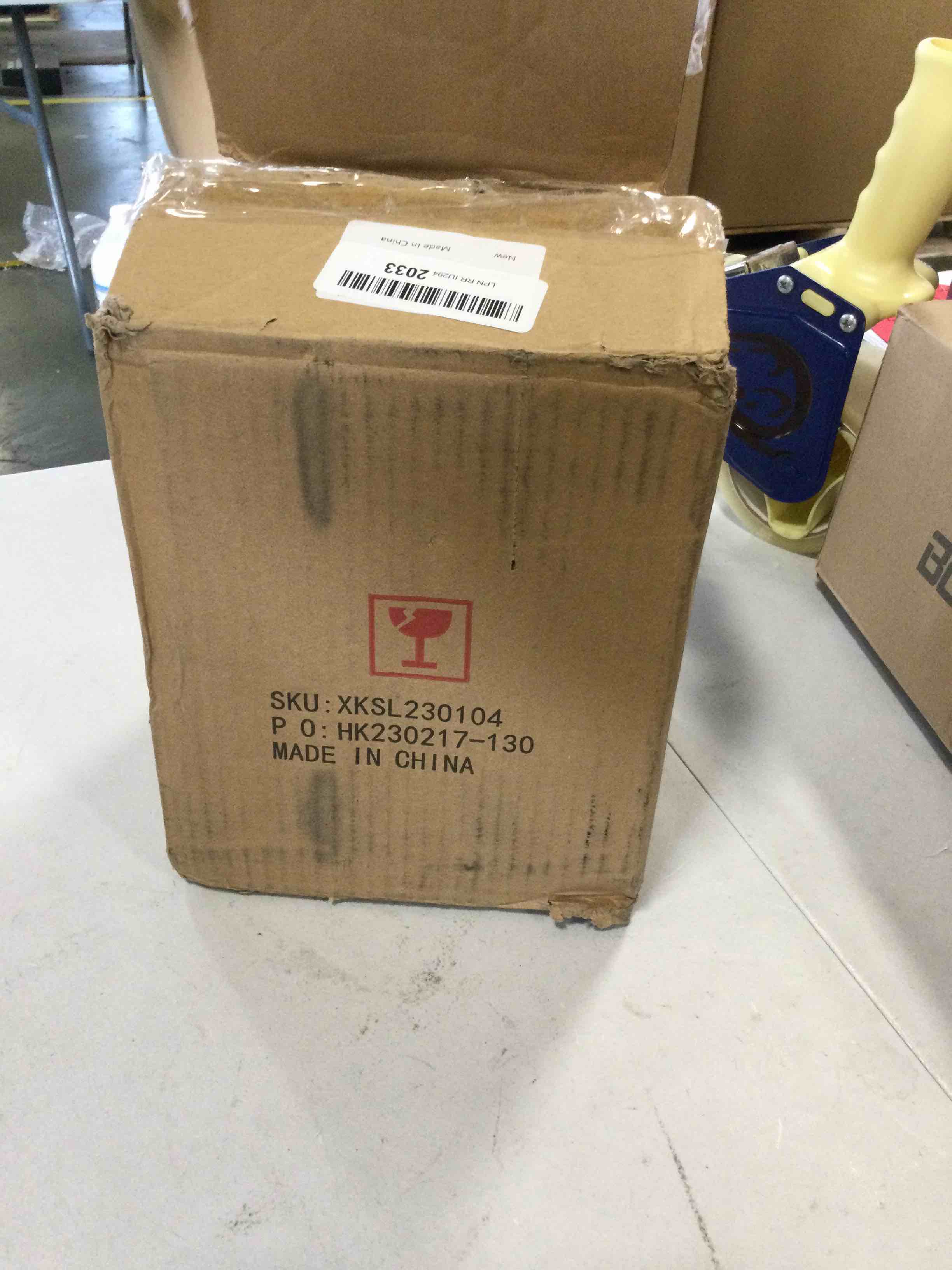 https://s3.amazonaws.com/lotting-images-prod/bidfta/RED6513358_1718832611833.jpeg