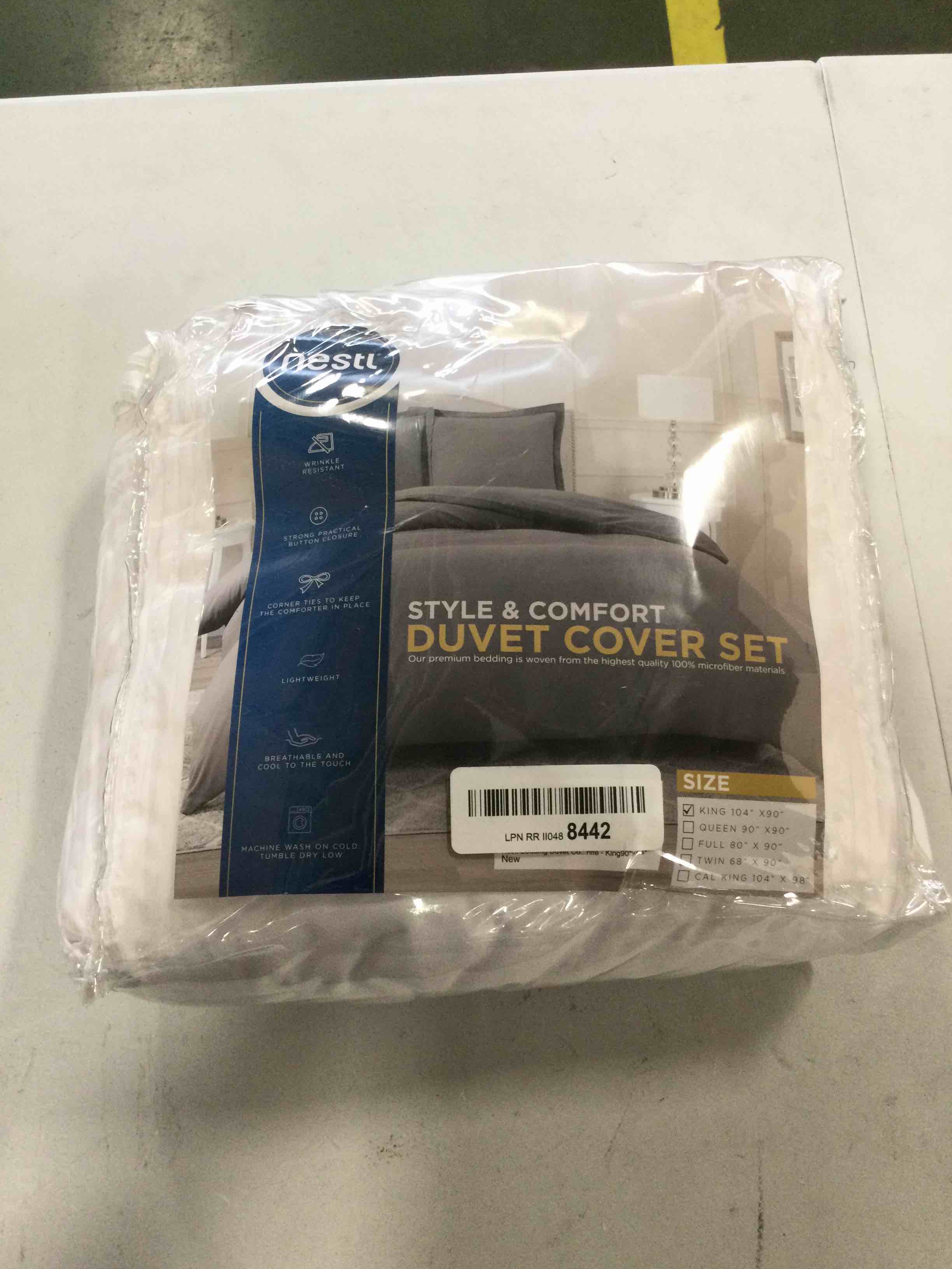https://s3.amazonaws.com/lotting-images-prod/bidfta/RED6513391_1718836550432.jpeg