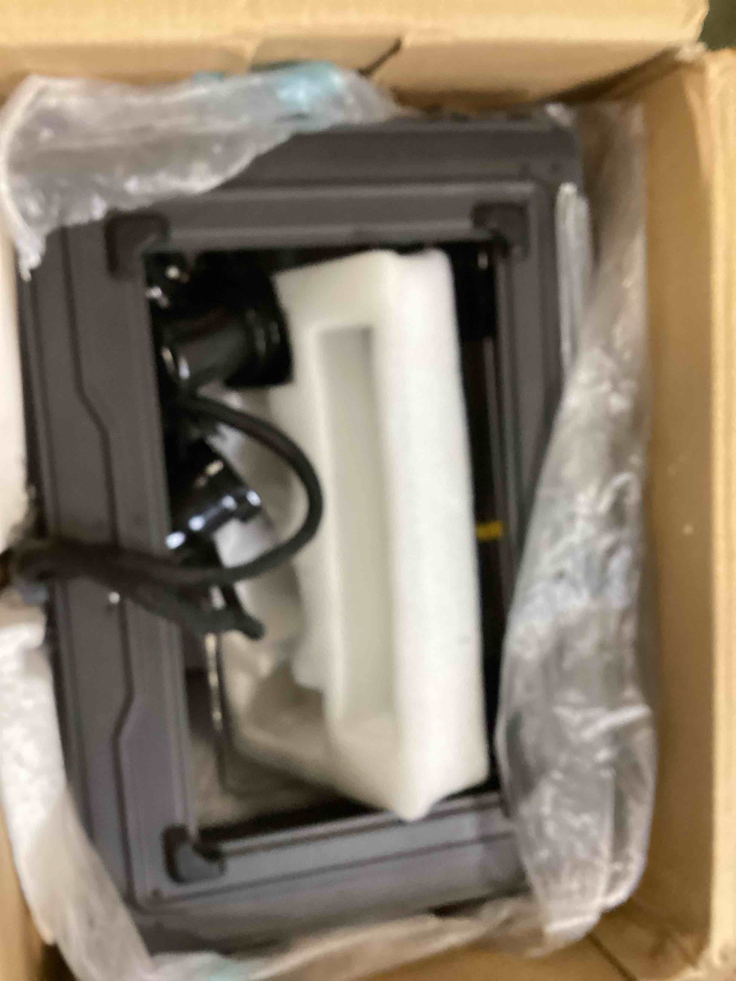 https://s3.amazonaws.com/lotting-images-prod/bidfta/RED6513479_1718040151853.jpeg