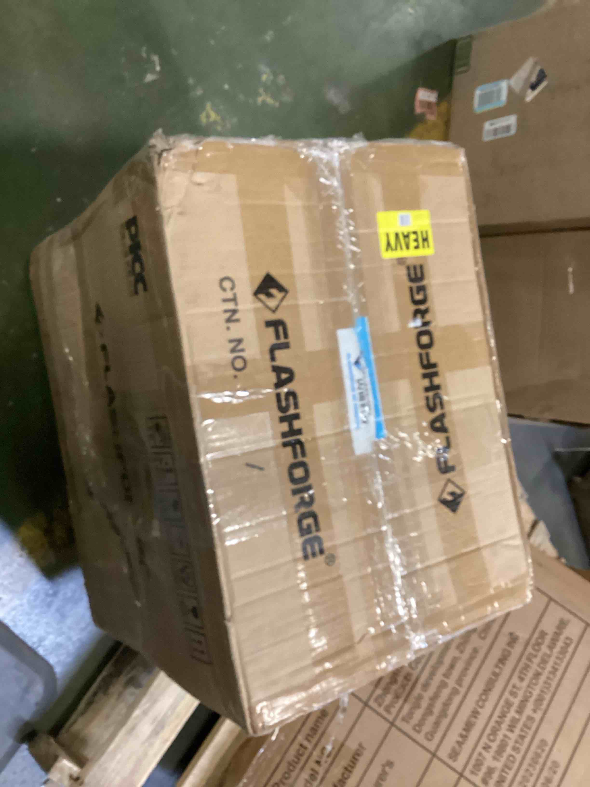 https://s3.amazonaws.com/lotting-images-prod/bidfta/RED6513479_1718040165697.jpeg