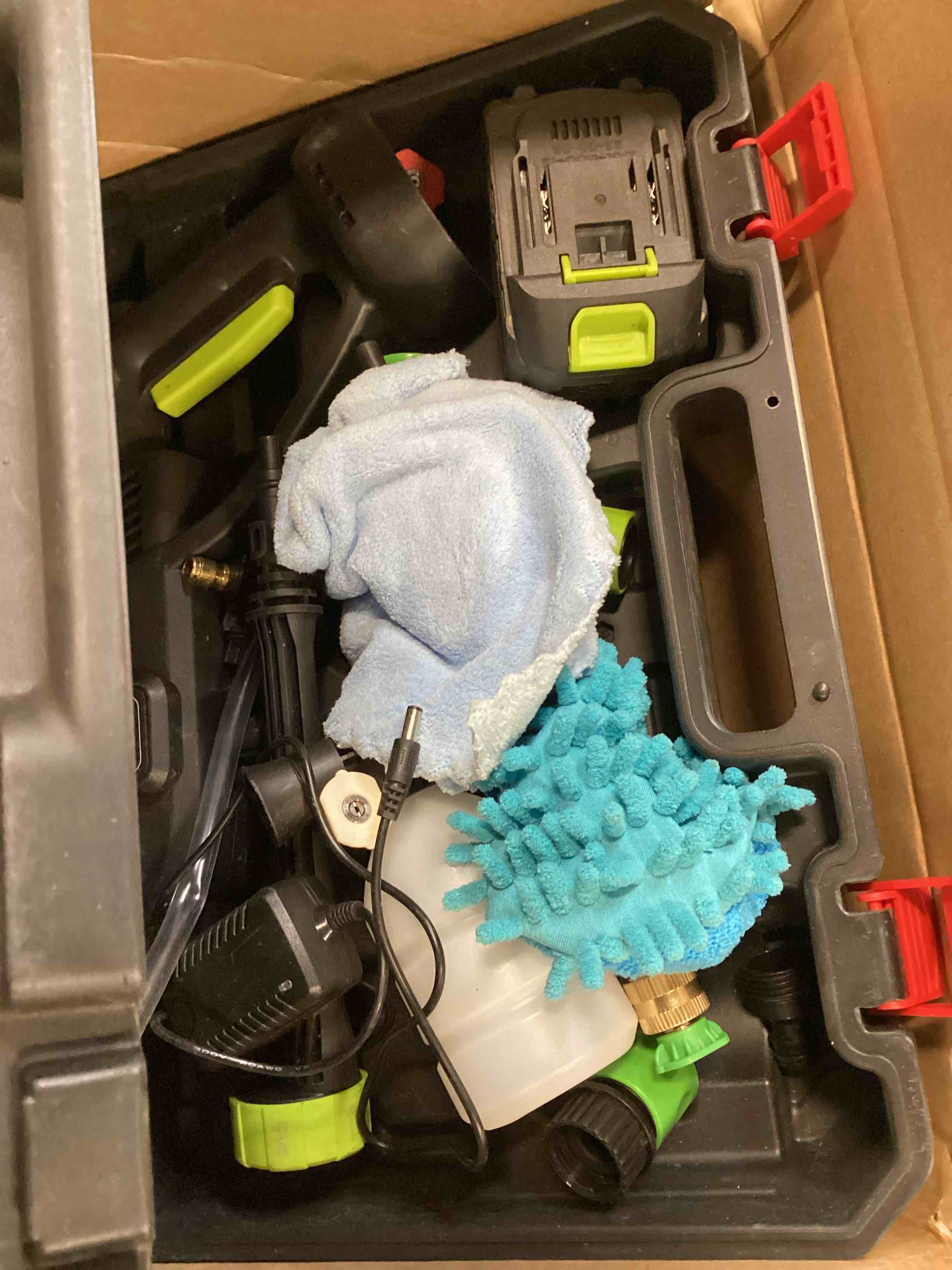 https://s3.amazonaws.com/lotting-images-prod/bidfta/RED6513525_1718047403431.jpeg