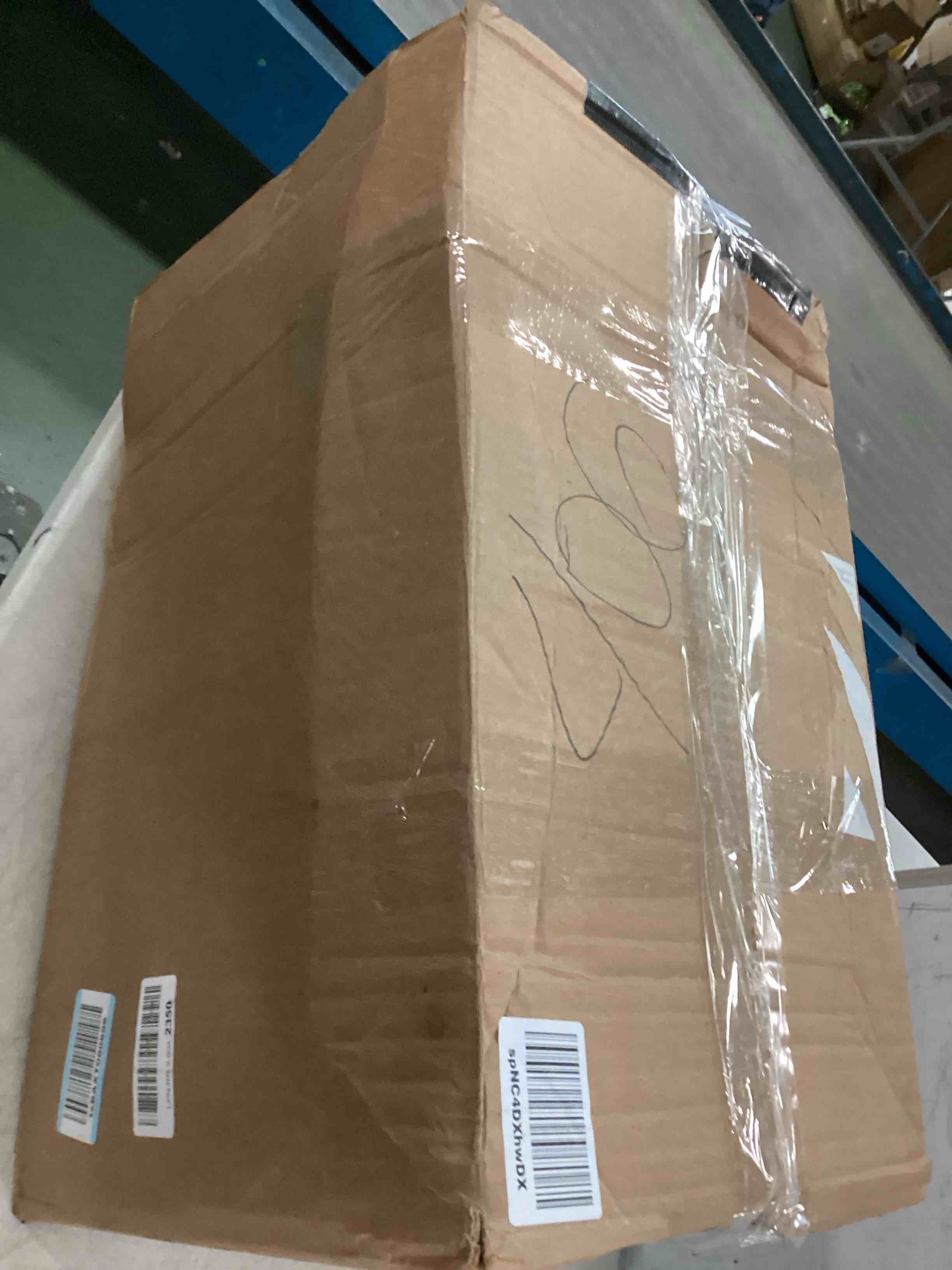 https://s3.amazonaws.com/lotting-images-prod/bidfta/RED6513560_1718105545086.jpeg