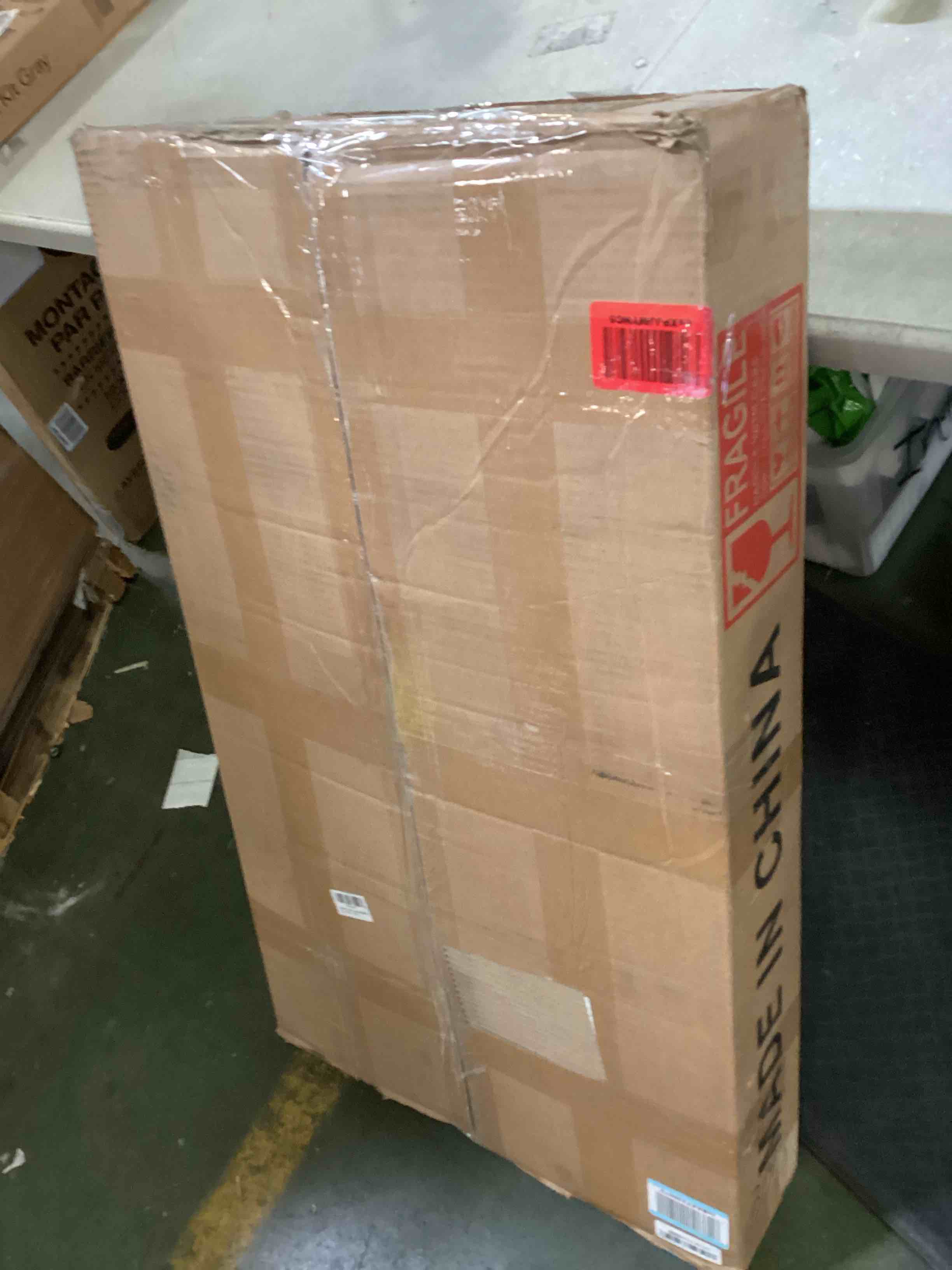 https://s3.amazonaws.com/lotting-images-prod/bidfta/RED6513995_1718215730453.jpeg