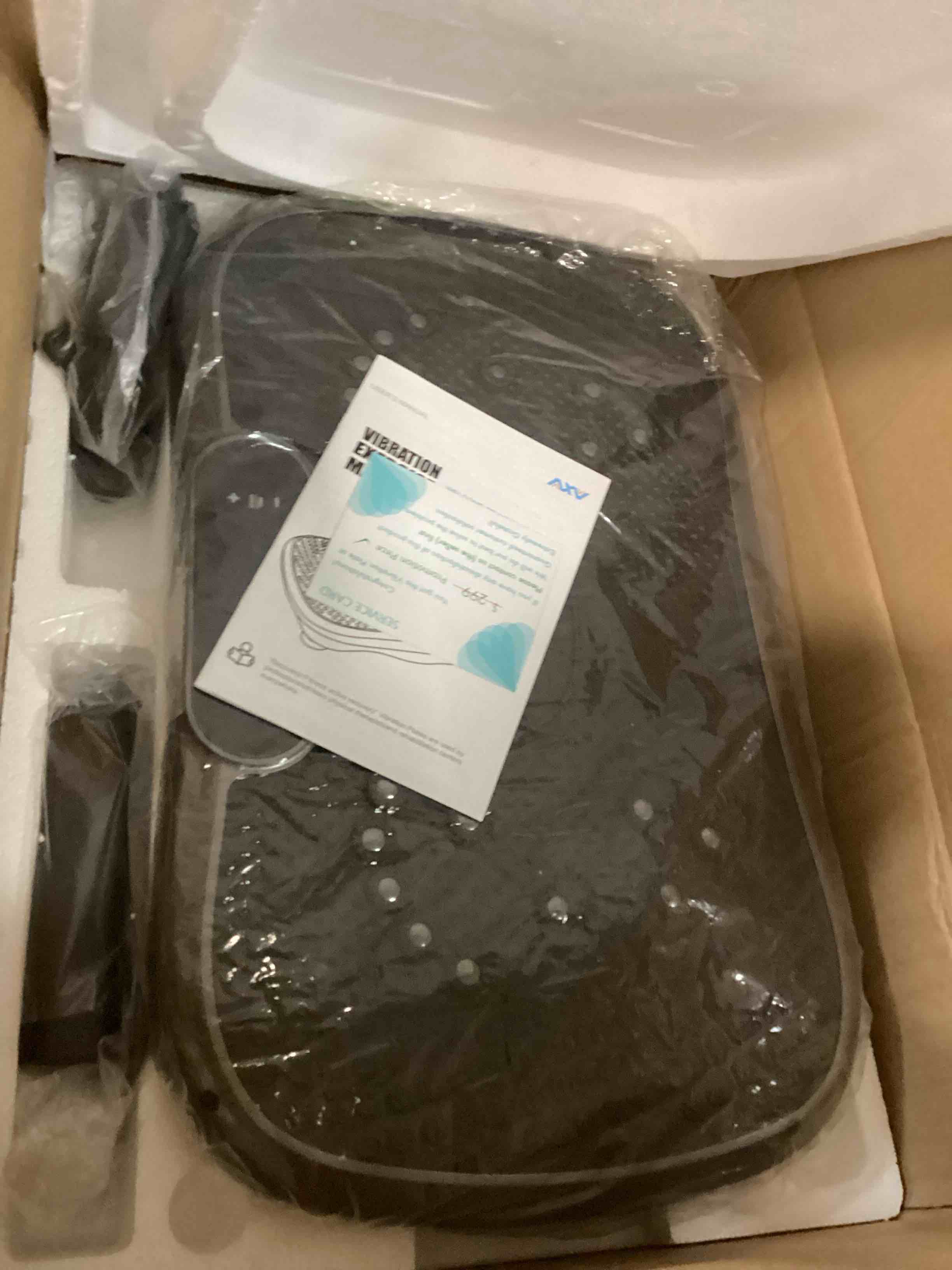 https://s3.amazonaws.com/lotting-images-prod/bidfta/RED6514291_1718363402837.jpeg